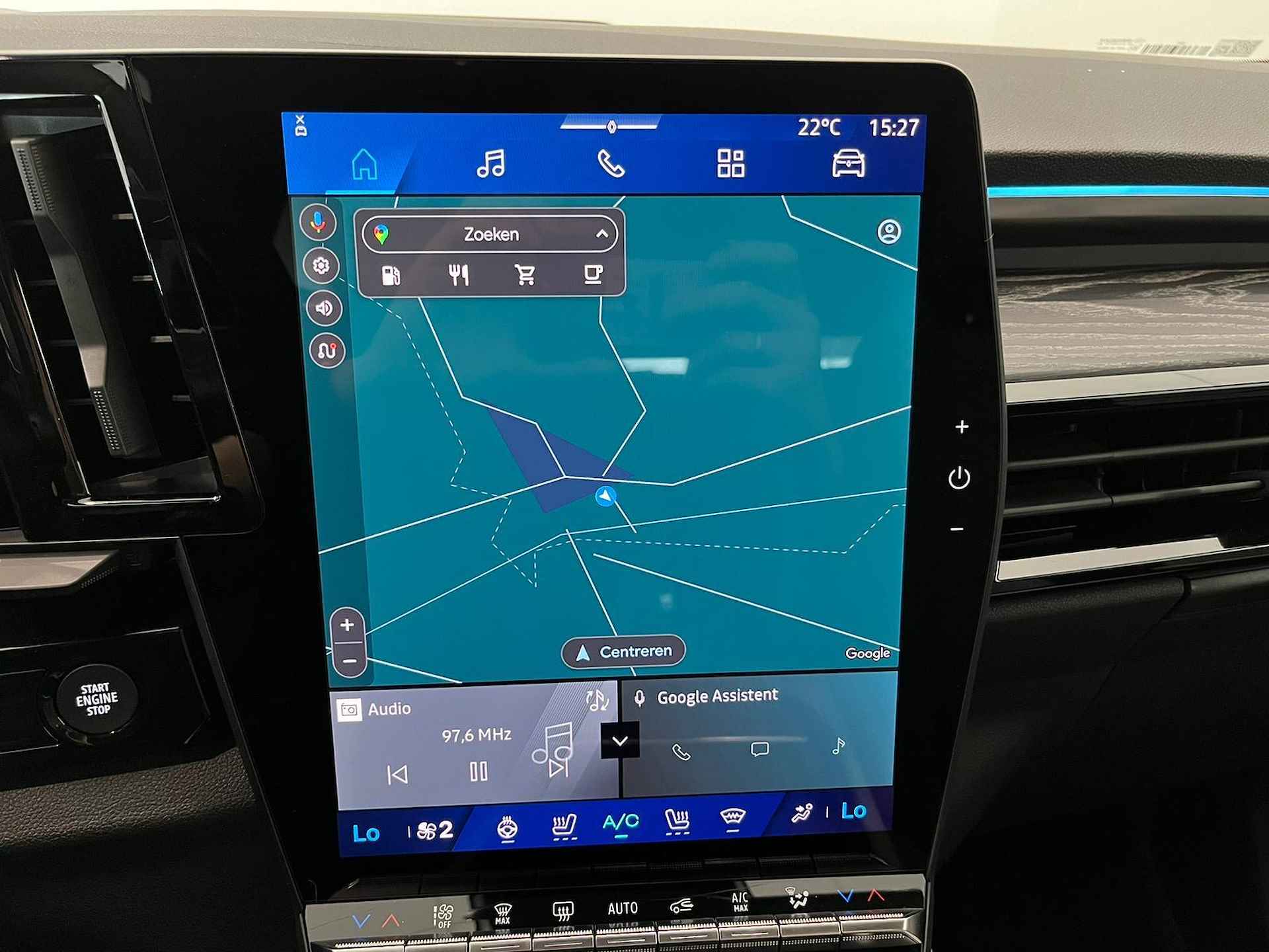 Renault Espace E-Tech Hybrid 200 iconic |  VOORRAADVOORDEEL  |  Panoramadak  |  Pack Harman Kardon  |  Matrix LED koplampen  | Pack Advanced Drive Assist  | - 4/39