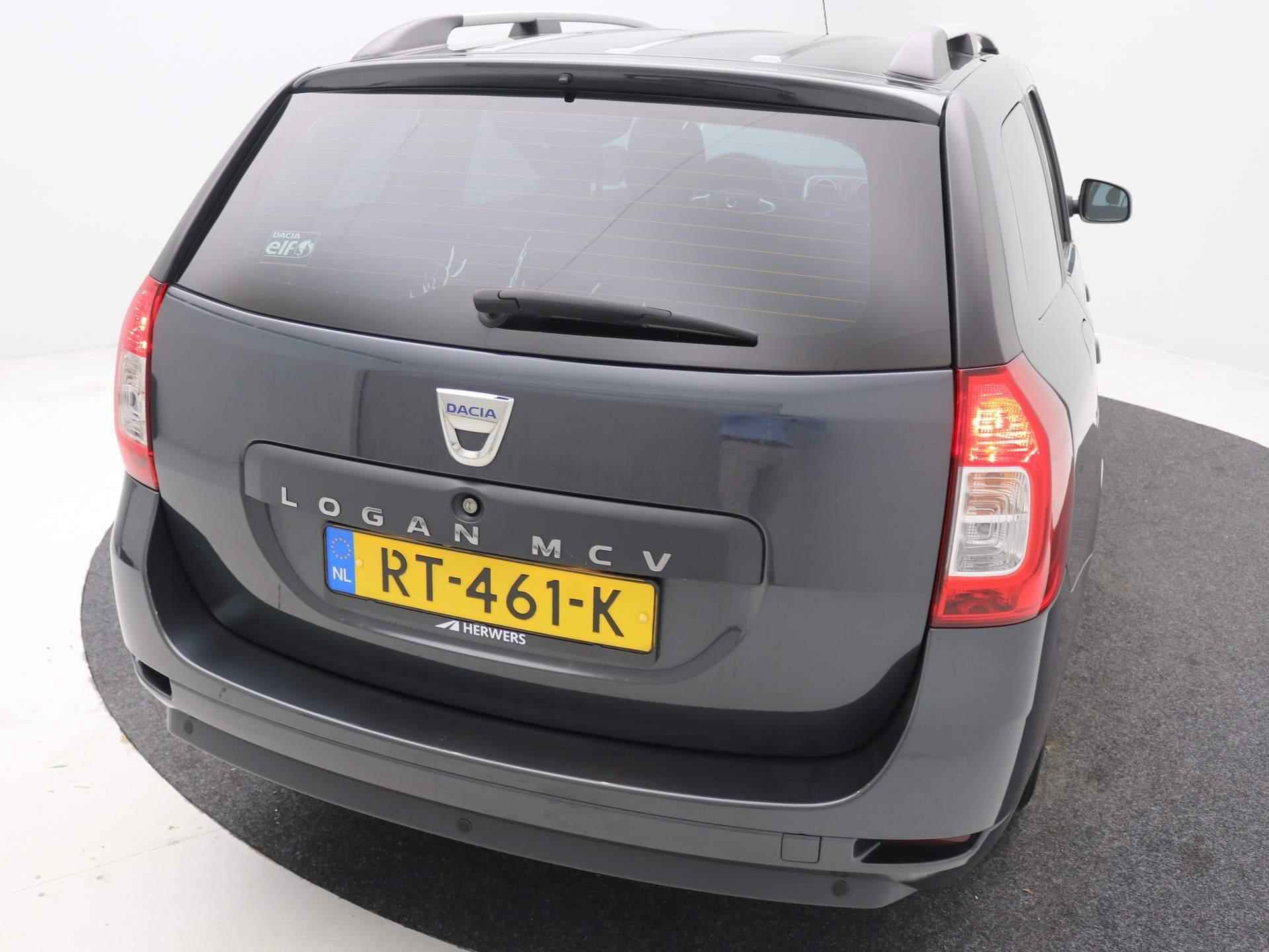 Dacia Logan MCV 0.9 TCe LPG-G3 Laureate / LPG-G3 / Navigatie / Cruise Control / Ruime gezinsauto / Airco / DAB+ / Parkeersensoren achter / - 54/56