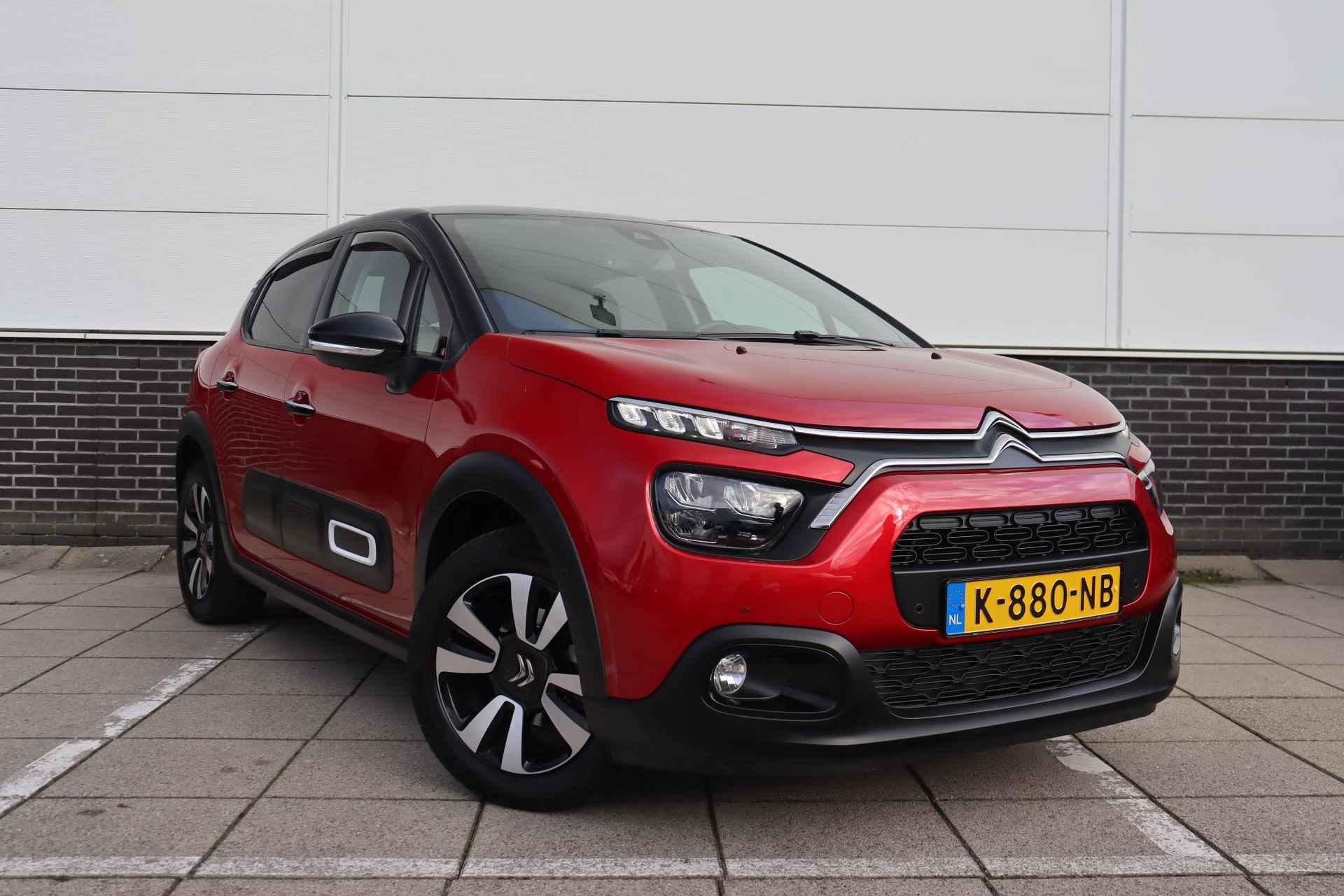 Citroen C3 1.2 PureTech Business * Camera * Stoel Verwarming * Navi * Luxe Bekleding * - 3/49