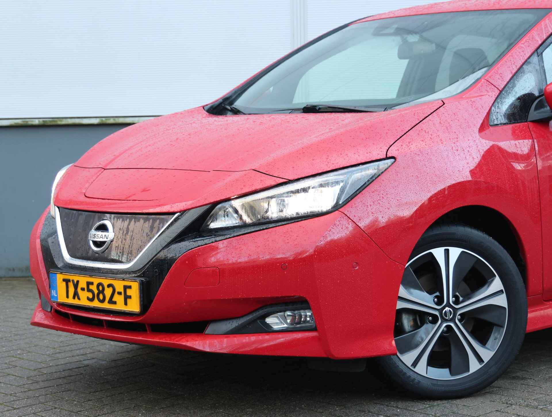 Nissan LEAF Tekna 40 kWh Winterpakket | Climate | Cruise | BOSE | Navigatie | 360Camera | 17'' LMV | NL Auto! - 41/43