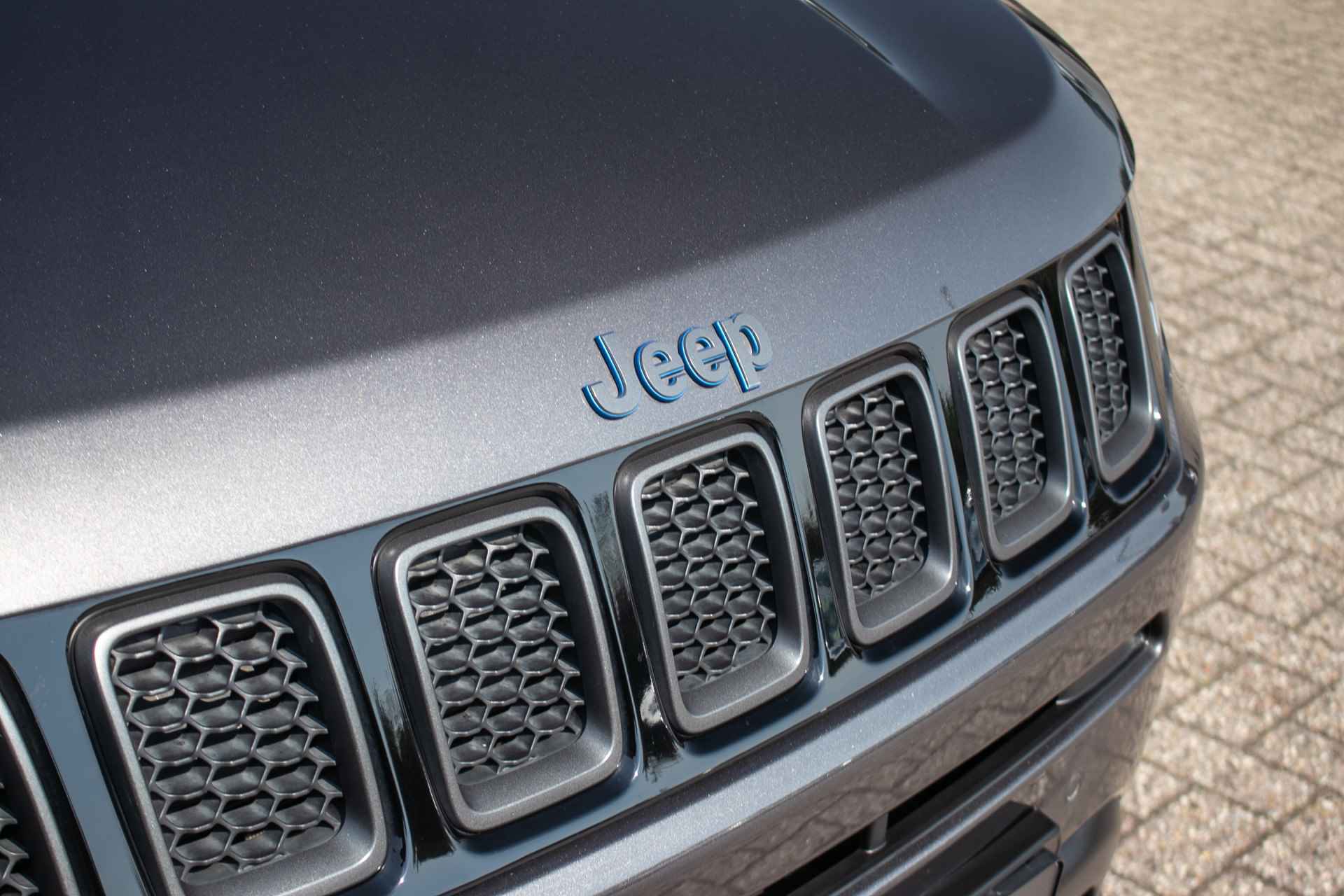 Jeep Compass 4xe 240 Plug-in Hybrid Electric S All-in rijklaarprijs | Schuif/-kanteldak | Trekhaak | Nav | Cam | Two tone - 33/48