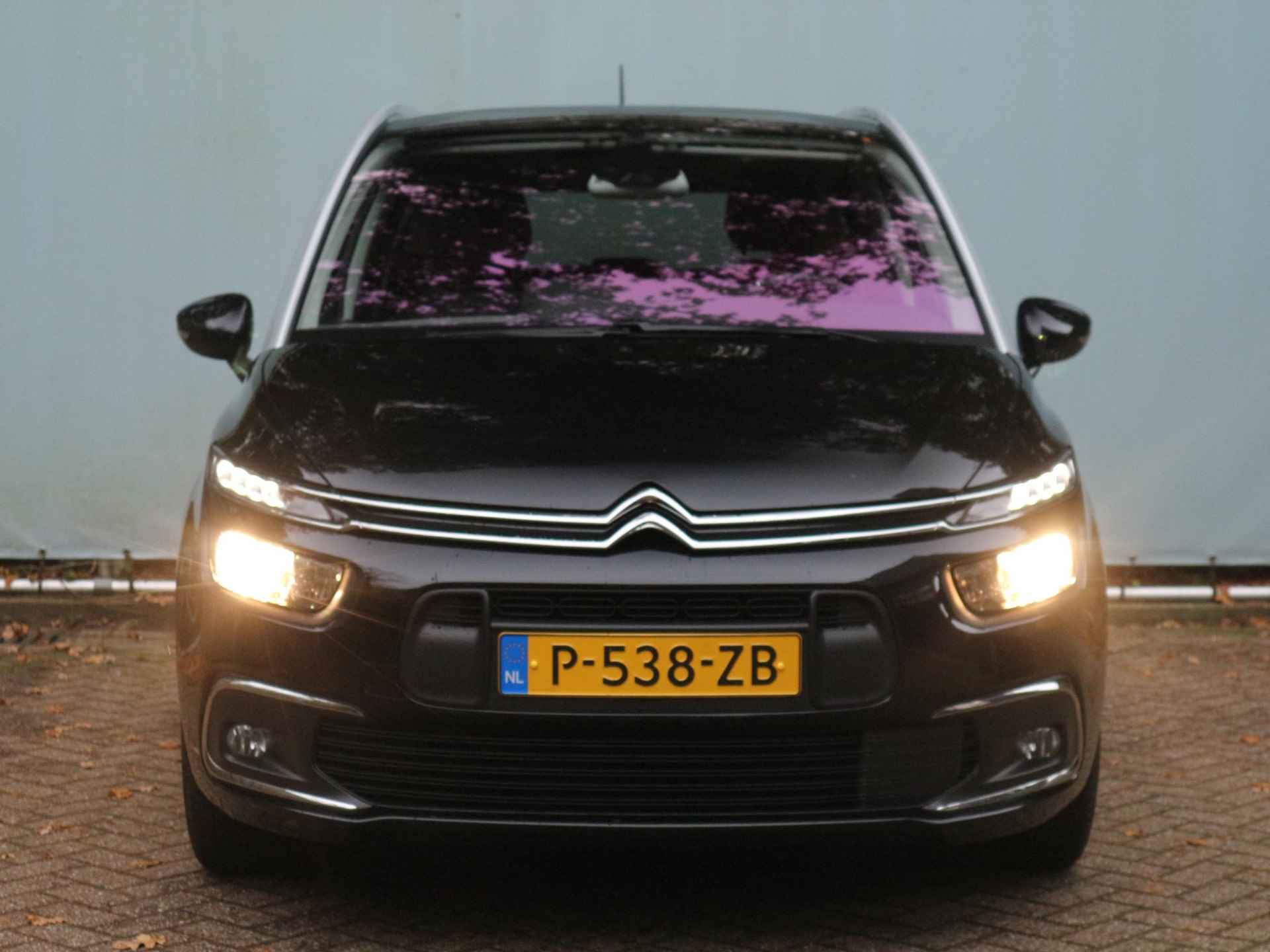 Citroen Grand C4 SpaceTourer Business 1.2 130 pk Automaat / 7-zits / Stoelverwarming / Camera - 20/30