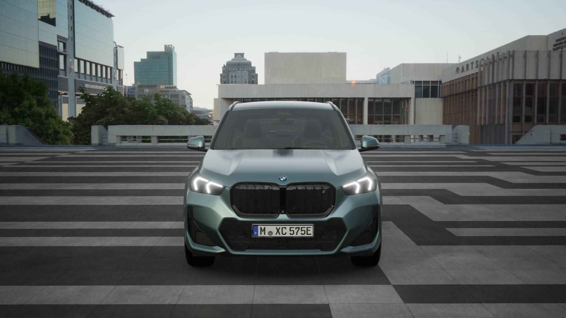 BMW iX1 xDrive30 High Executive M Sport 67 kWh / Sportstoelen / Adaptief M Onderstel / Adaptieve LED / Memory Seats / Parking Assistant Plus / Harman-Kardon / Comfort Access - 4/11