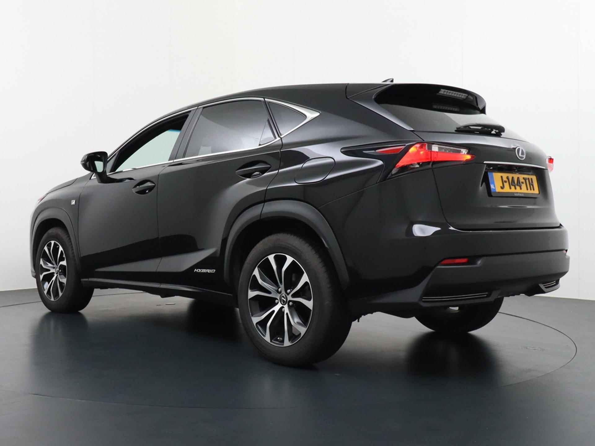 Lexus NX 300h AWD F-Sport 4WD/Panorama/Leder/Navi/Dealer onderhouden - 6/46