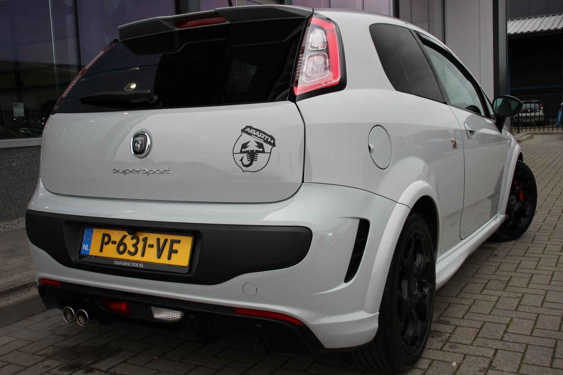 Fiat Punto Evo 1.4 Abarth Supersport | 164PK | Navi. | Camera | Brembo - 11/31