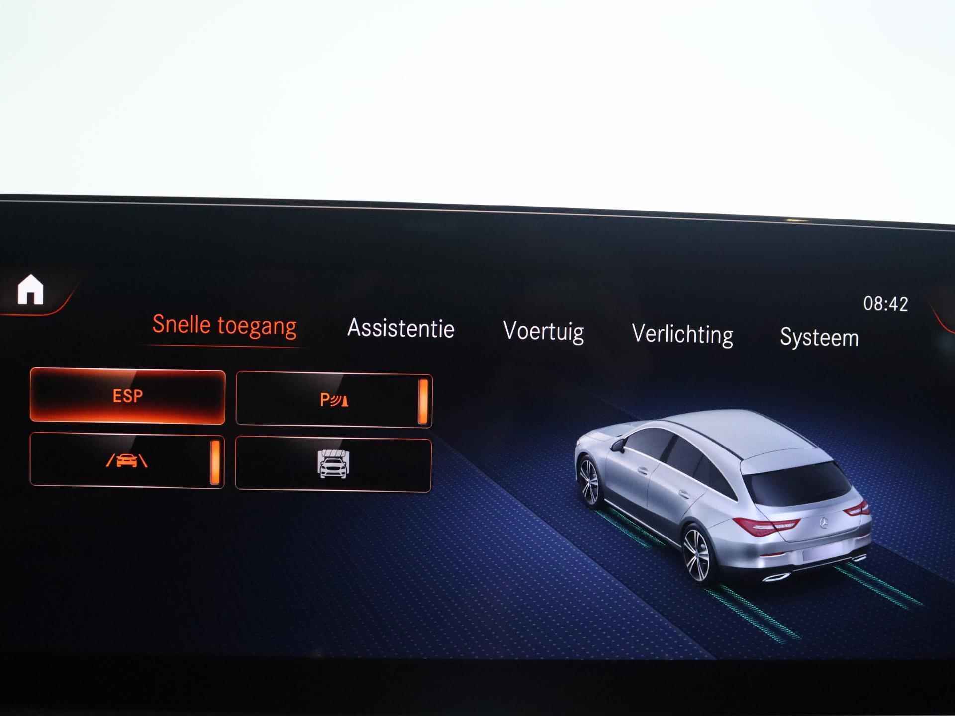 Mercedes-Benz CLA-Klasse Shooting Brake 250 e Luxury | Panorama-schuifdak | MultiBeam LED | Trekhaak | Achteruitrijcamera | Stoelverwarming | DAB+ Radio | Breed Display | Elektrische Kofferklep | - 12/26