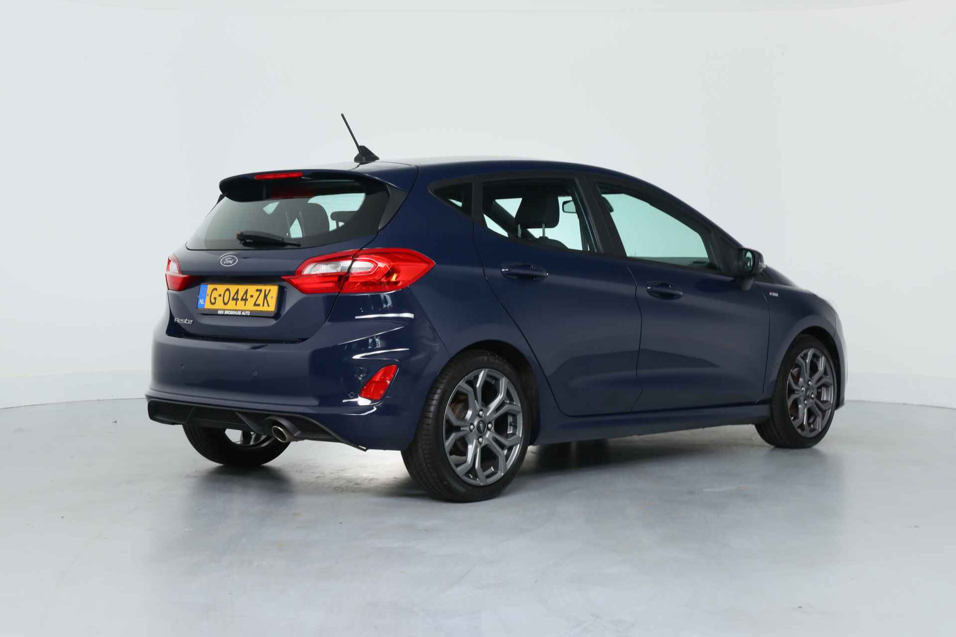 Ford Fiesta 1.0 EcoBoost ST-Line | Climate control | Navi by App | Cruise control | Lichtmetaal | Dealer onderhouden | - 2/30