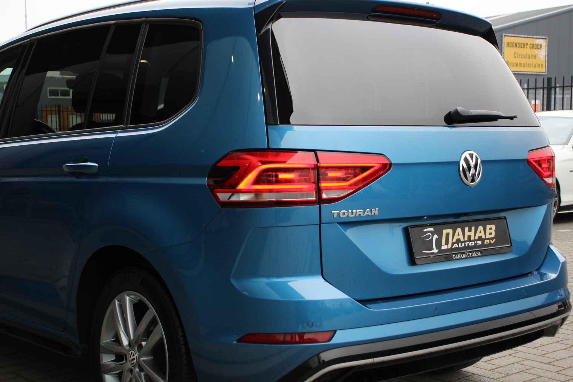 Volkswagen Touran 1.5 TSI Highline R-Line DSG | CAMERA | ACC | TREKHAAK - 15/33