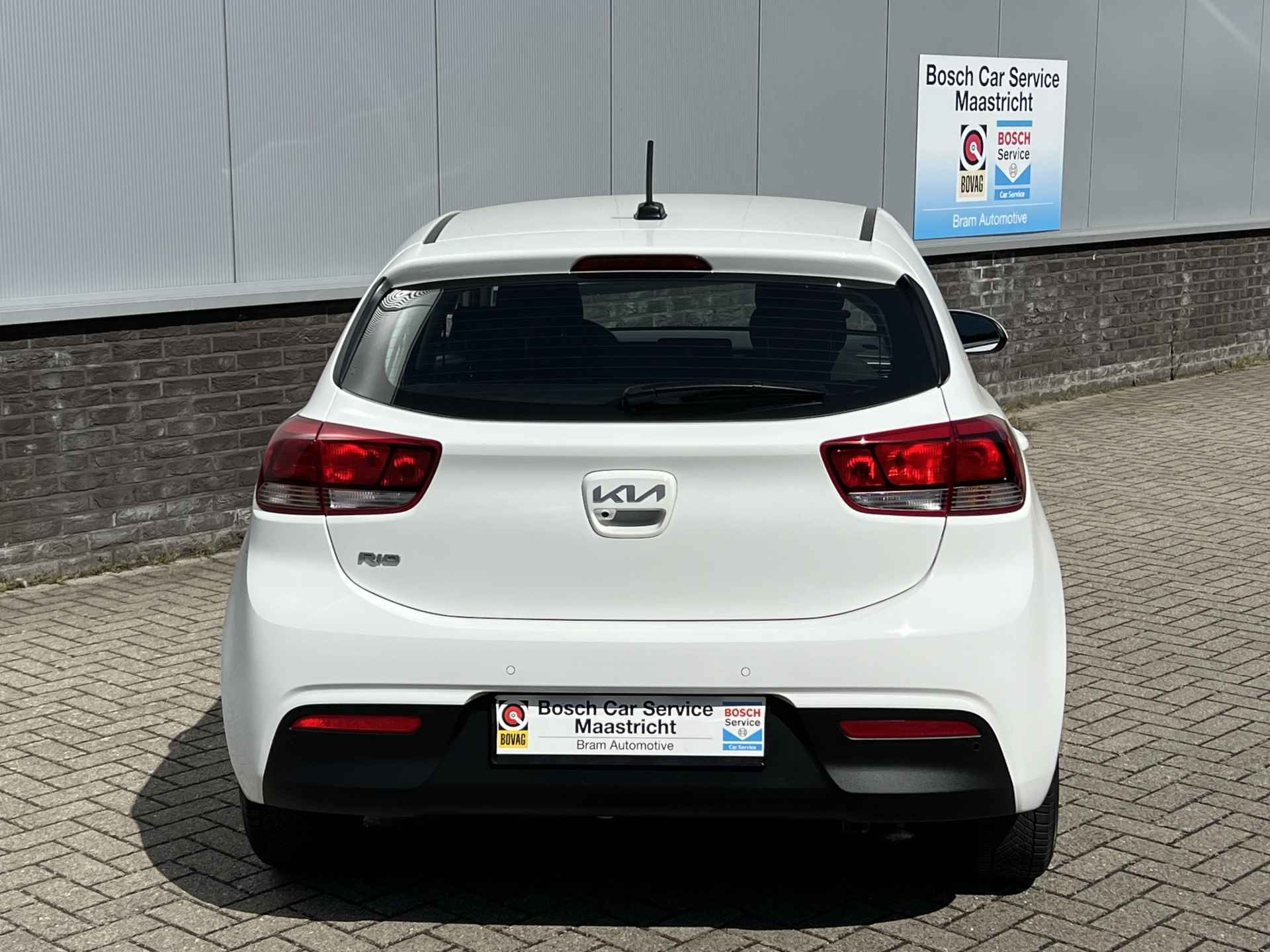 Kia Rio 1.0 T-GDi MHEV DynamicLine | Key-less | Camera | Carplay | Interesse, Proefrit? Bel of app met: 06-24 28 28 42 - 5/25