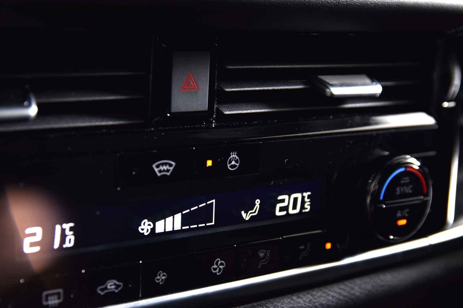 Nissan QASHQAI 1.3 MHEV 158 PK N-Connecta - Automaat | Cold Pack | 12.3'' Dig. Cockpit | Adapt. Cruise | 360 Camera | PDC | NAV + App Connect | Elek. Klep | LM 18'' | ECC | - 28/49