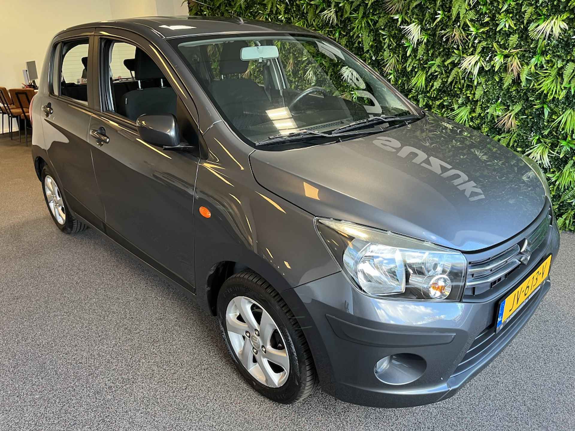 Suzuki Celerio 1.0 Exclusive 1e eig. Airco 1.0 Exclusive - 2/21