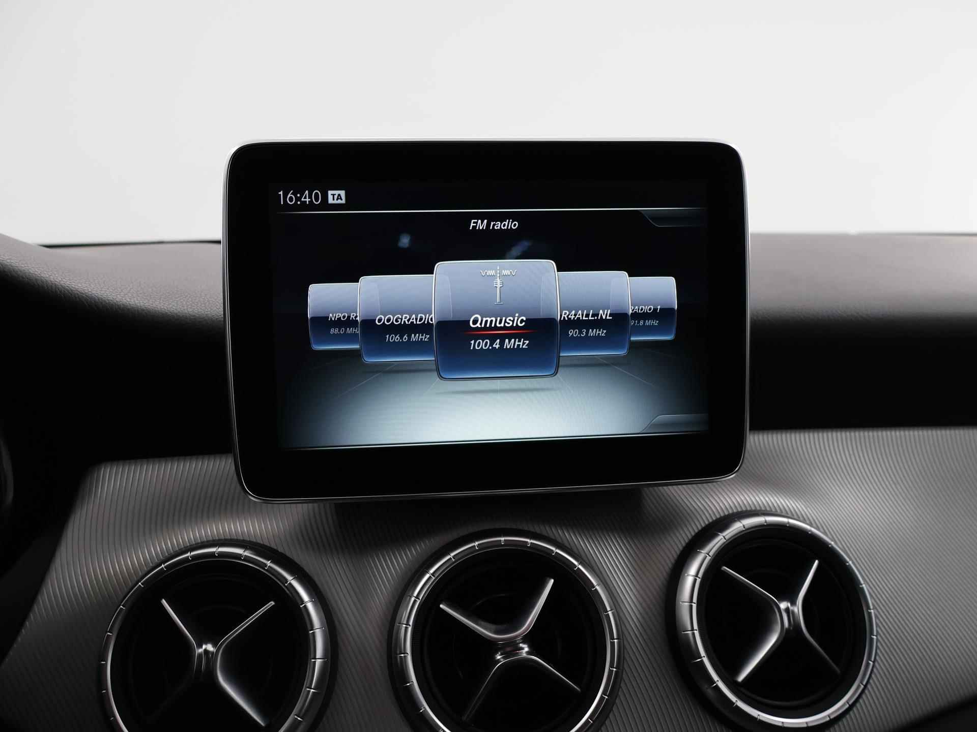 Mercedes-Benz CLA-klasse 180 Ambition | Navigatie | Sportstoelen | Bi-Xenon Koplampen | Cruise Control | Bluetooth | Airco | - 15/35