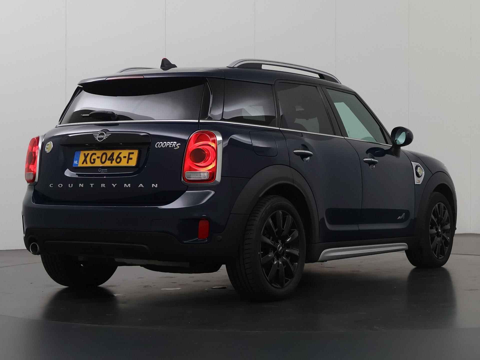 Mini Mini Countryman 2.0 Cooper S E ALL4 Chili | Panoramadak | Parkeercamera | Harman Kardon | Navigatie | Stoelverwarming | Keyless go | Climate Control | Stoelverwarming | - 3/50