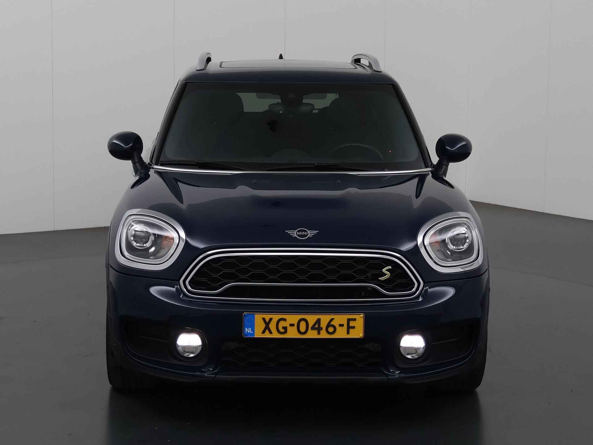 Mini Mini Countryman 2.0 Cooper S E ALL4 Chili | Panoramadak | Parkeercamera | Harman Kardon | Navigatie | Stoelverwarming | Keyless go | Climate Control | Stoelverwarming | - 4/50