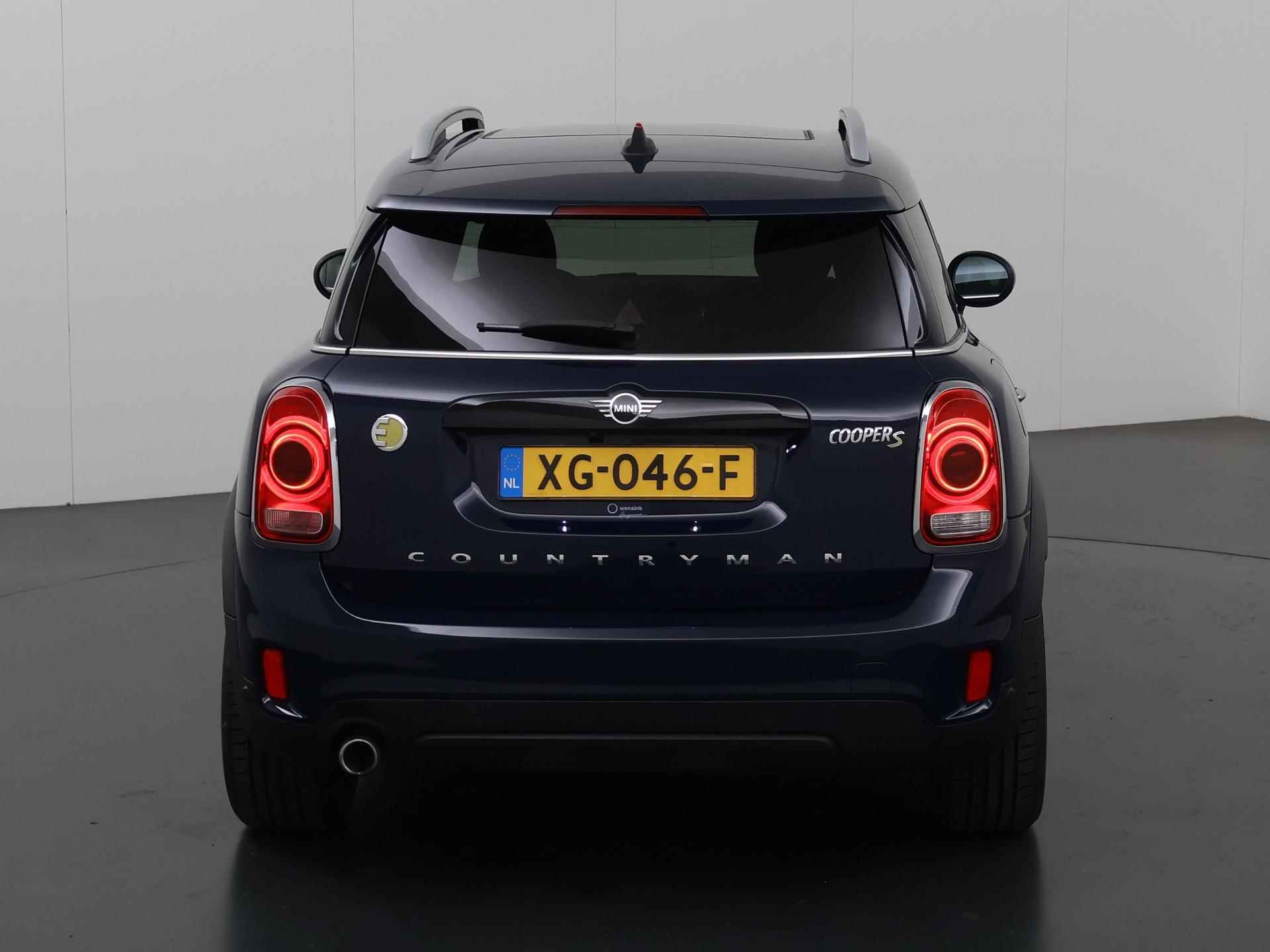 Mini Mini Countryman 2.0 Cooper S E ALL4 Chili | Panoramadak | Parkeercamera | Harman Kardon | Navigatie | Stoelverwarming | Keyless go | Climate Control | Stoelverwarming | - 5/50