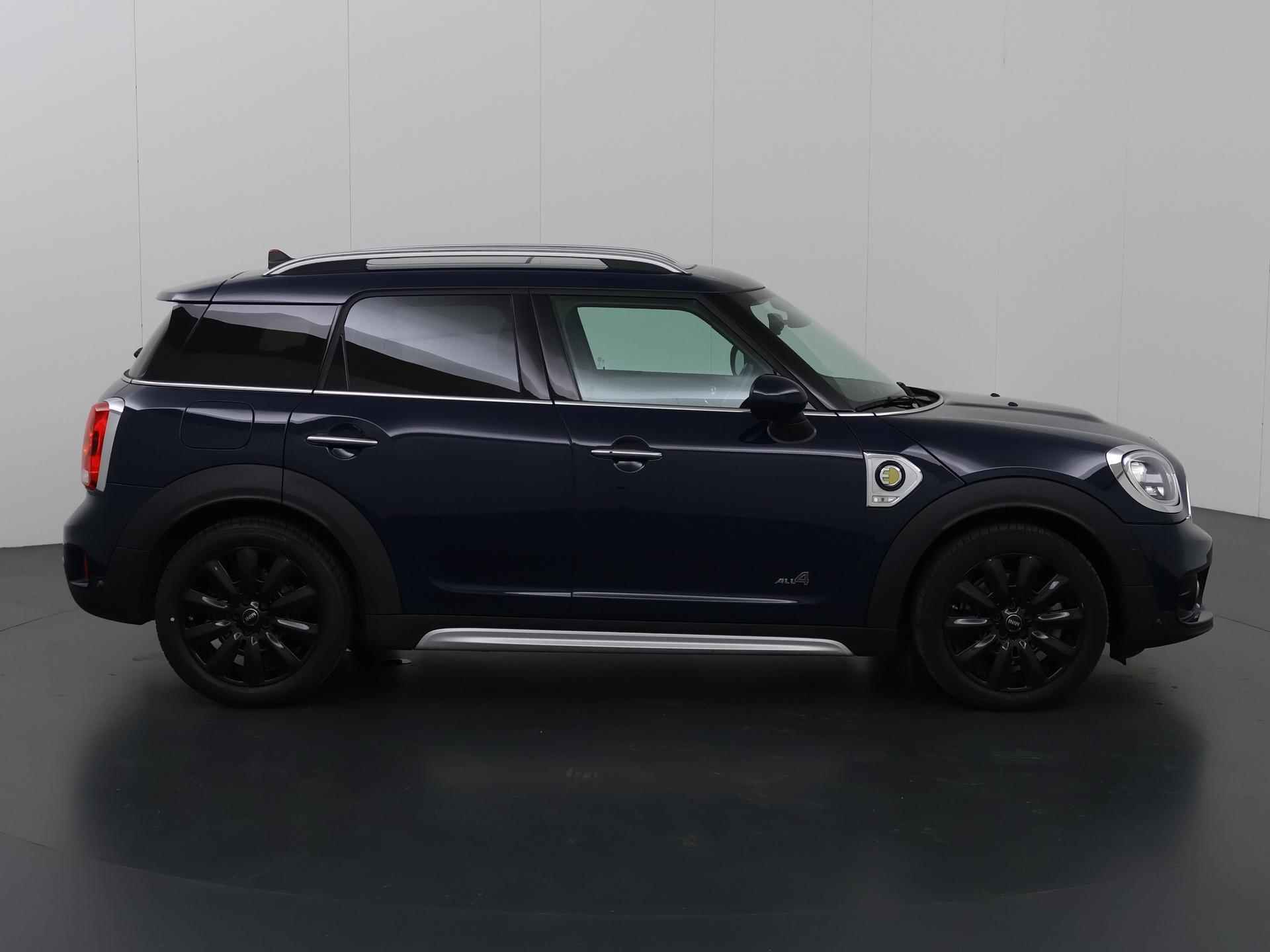 Mini Mini Countryman 2.0 Cooper S E ALL4 Chili | Panoramadak | Parkeercamera | Harman Kardon | Navigatie | Stoelverwarming | Keyless go | Climate Control | Stoelverwarming | - 7/50