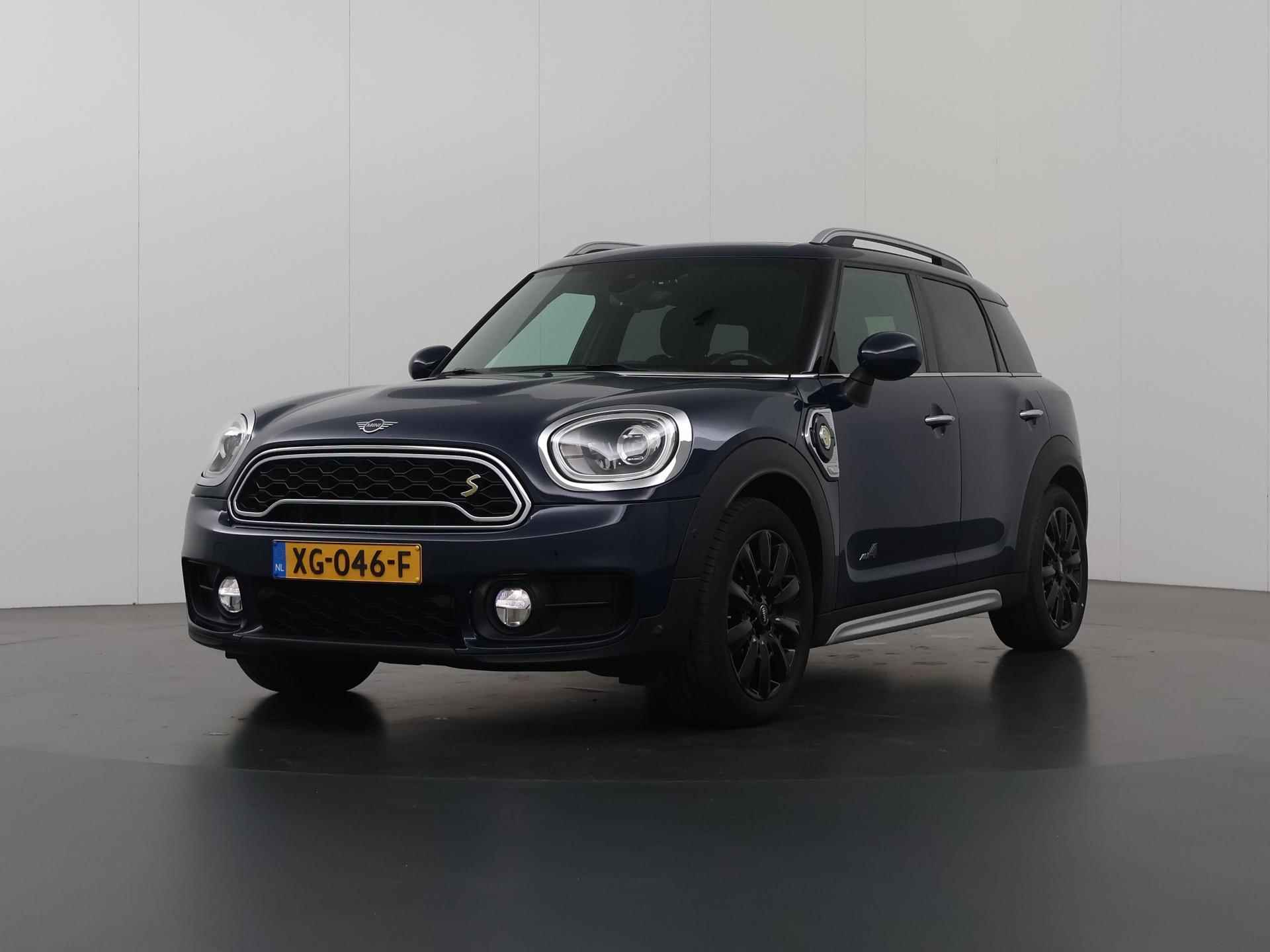 Mini Mini Countryman 2.0 Cooper S E ALL4 Chili | Panoramadak | Parkeercamera | Harman Kardon | Navigatie | Stoelverwarming | Keyless go | Climate Control | Stoelverwarming | - 50/50