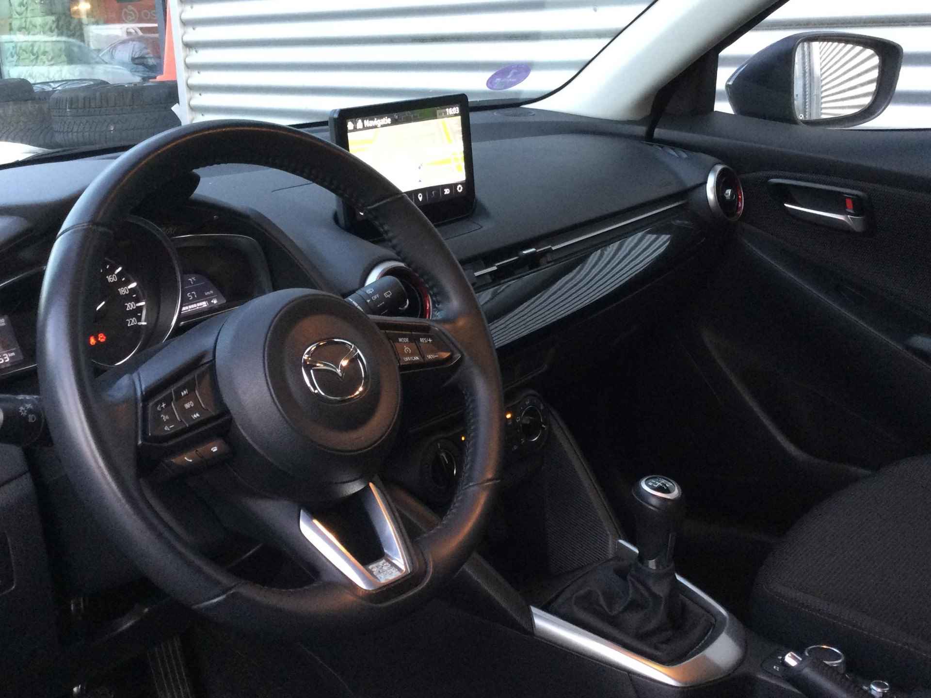 Mazda 2 1.5 Skyactiv-G Sportive | Camera | Apple Carplay | Cruise | - 8/24