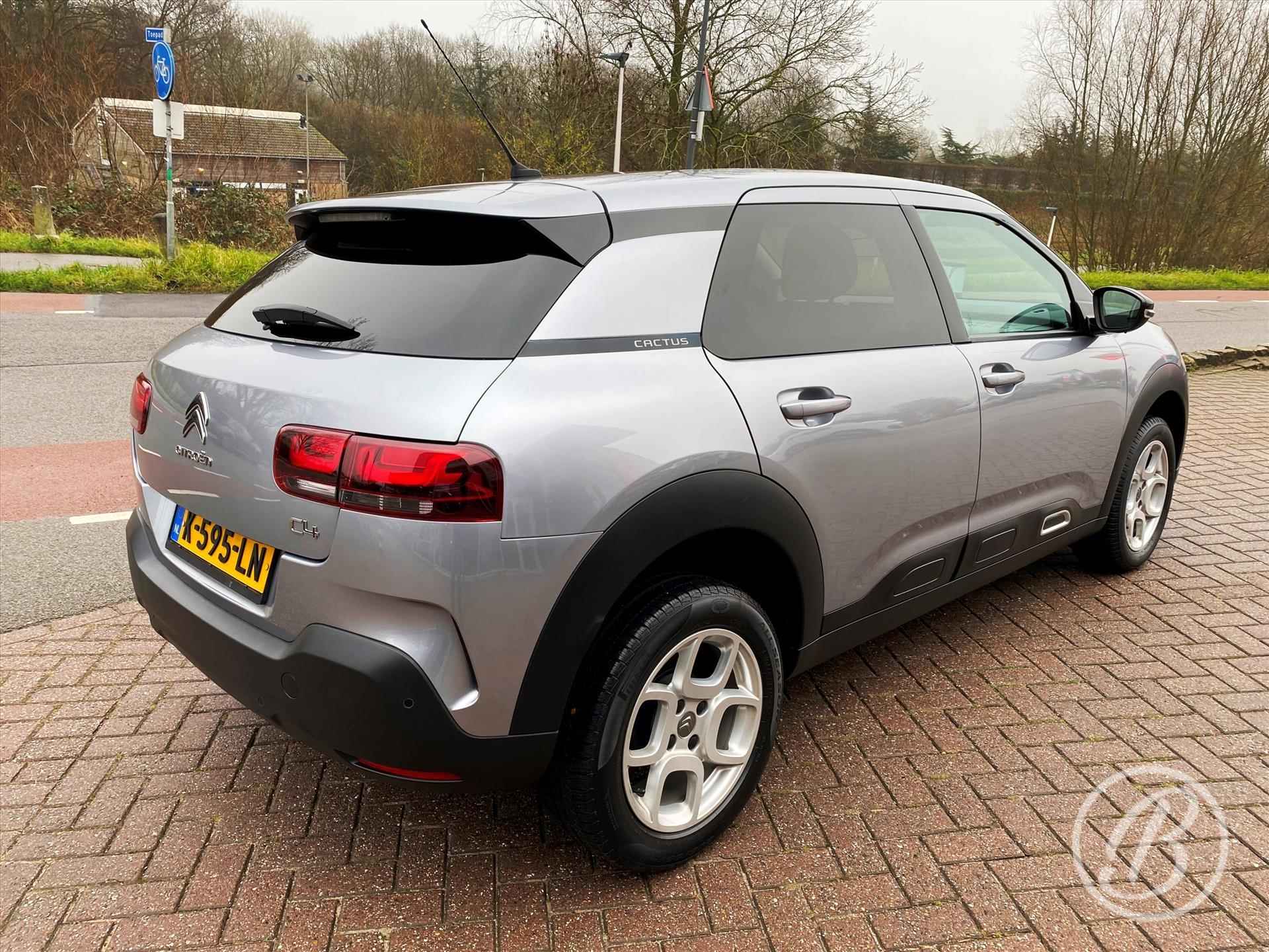 CITROEN C4 Cactus 1.2 Turbo 110pk  Shine | 16 inch velgen, parkeersensoren voor en achter, verw. voorstoelen, navigatie, apple, android, camera, cruise- en climate - 5/56