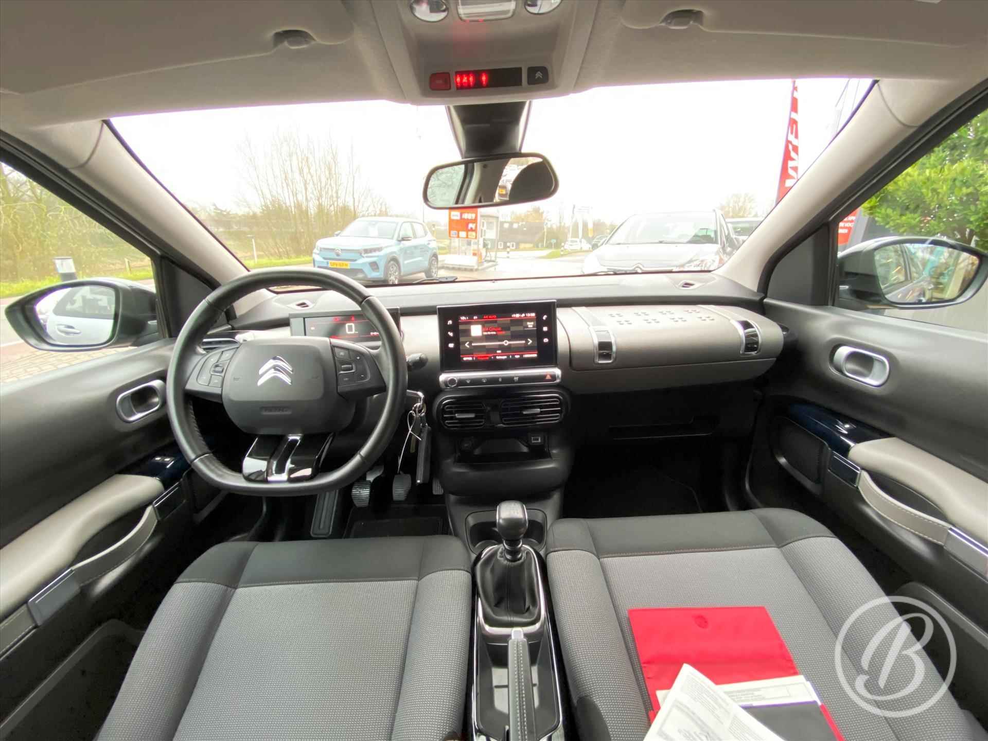 CITROEN C4 Cactus 1.2 Turbo 110pk  Shine | 16 inch velgen, parkeersensoren voor en achter, verw. voorstoelen, navigatie, apple, android, camera, cruise- en climate - 9/56