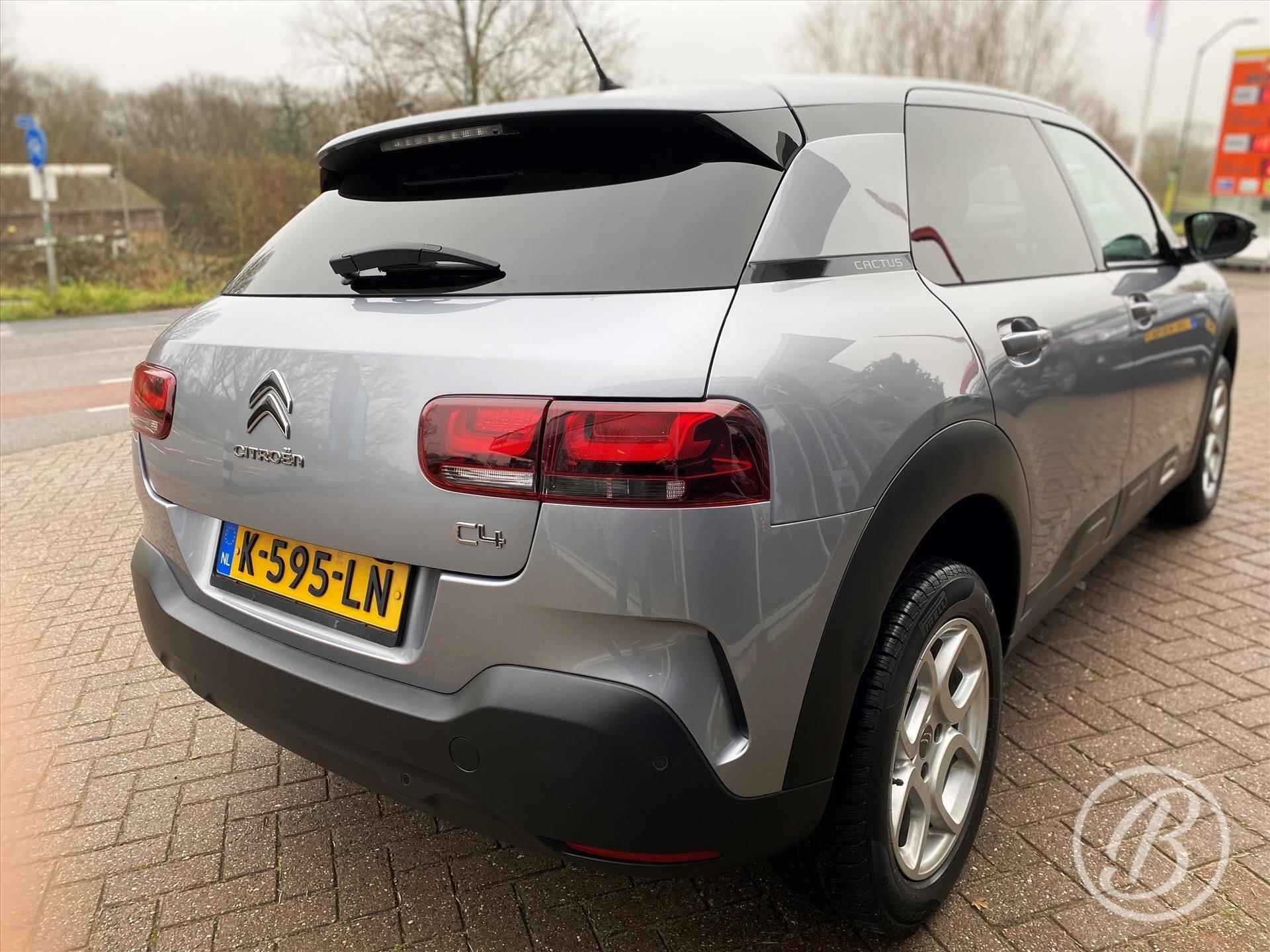 CITROEN C4 Cactus 1.2 Turbo 110pk  Shine | 16 inch velgen, parkeersensoren voor en achter, verw. voorstoelen, navigatie, apple, android, camera, cruise- en climate - 31/56