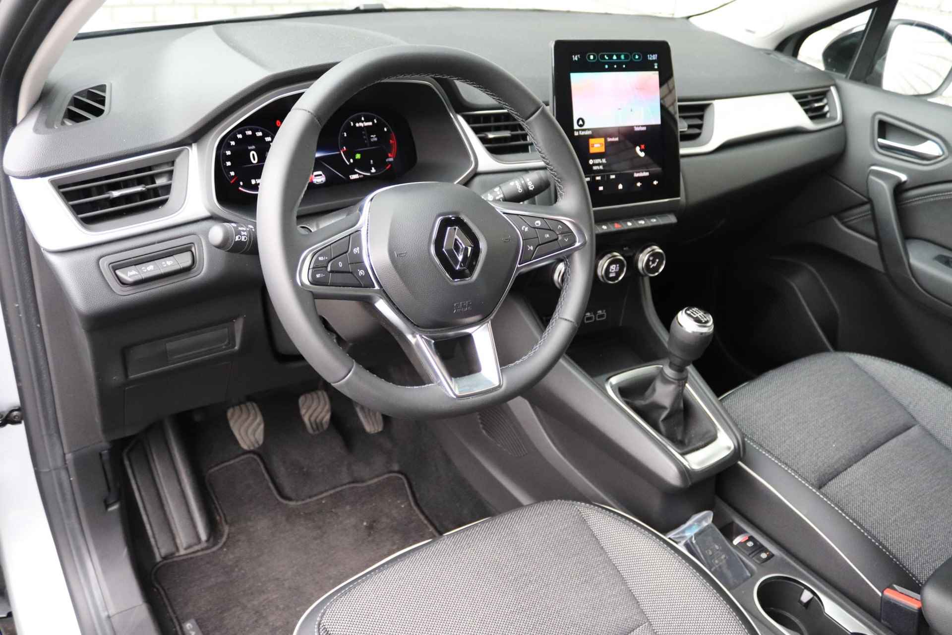 Renault Captur 1.0 TCe 90 Techno | Navigatie 9,3" | Apple Carplay | Climate Control | LED koplampen | Bose Audio | 360° Camera | Parkeersensoren | LMV 18" | Two-Tone | - 5/33