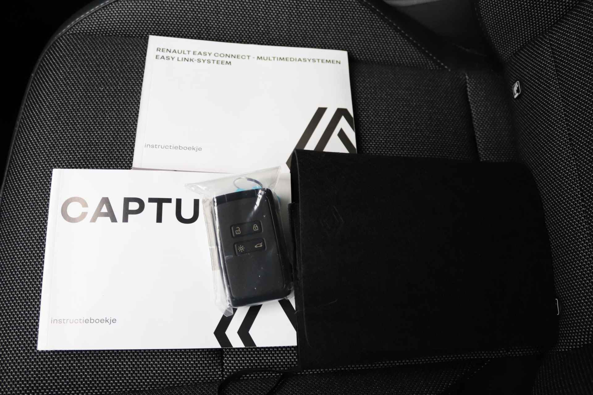 Renault Captur 1.0 TCe 90 Techno | Navigatie 9,3" | Apple Carplay | Climate Control | LED koplampen | Bose Audio | 360° Camera | Parkeersensoren | LMV 18" | Two-Tone | - 31/33