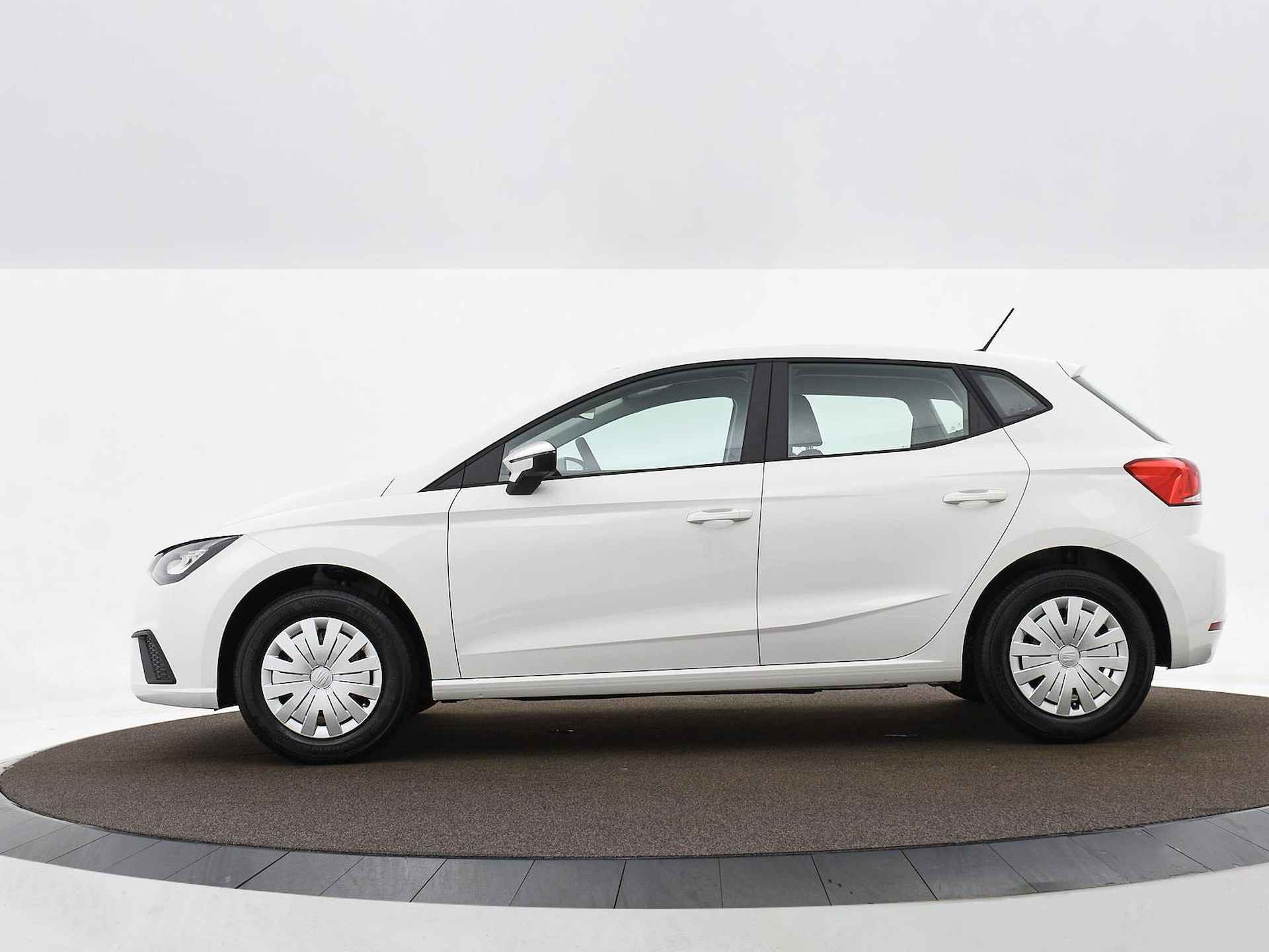 SEAT Ibiza Reference 1.0 59 kW / 80 pk MPI EVO Hatchback | PL ACTIE 365,- ** | Snel leverbaar! | 1000,- euro inruilbonus! - 3/31