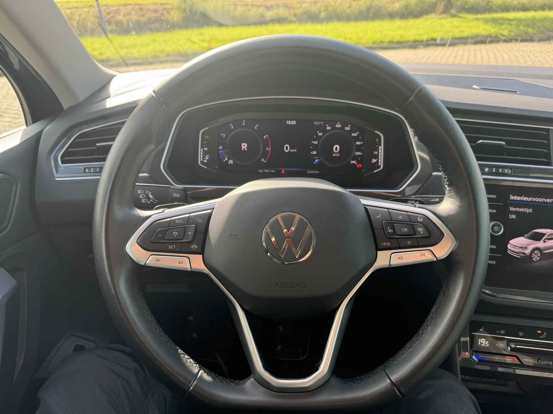 Volkswagen Tiguan 1.5 TSI CARPLAY/STANDKACHEL/TREKHAAK/LED - 16/37