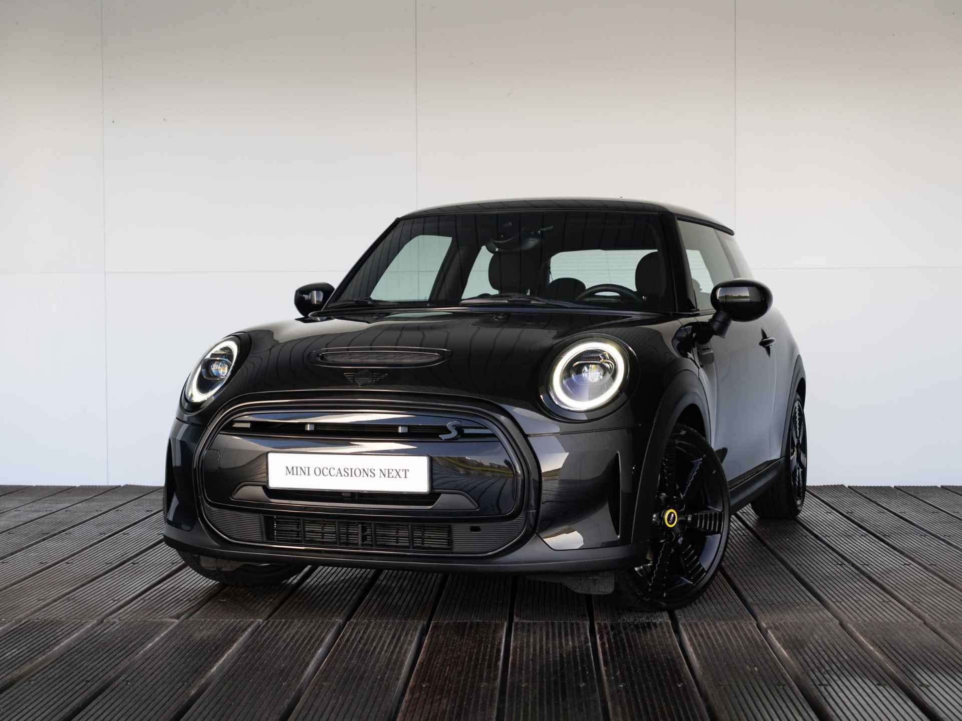 MINI Electric Cooper SE 3-deurs Classic + Premium + Blackline - 31/31