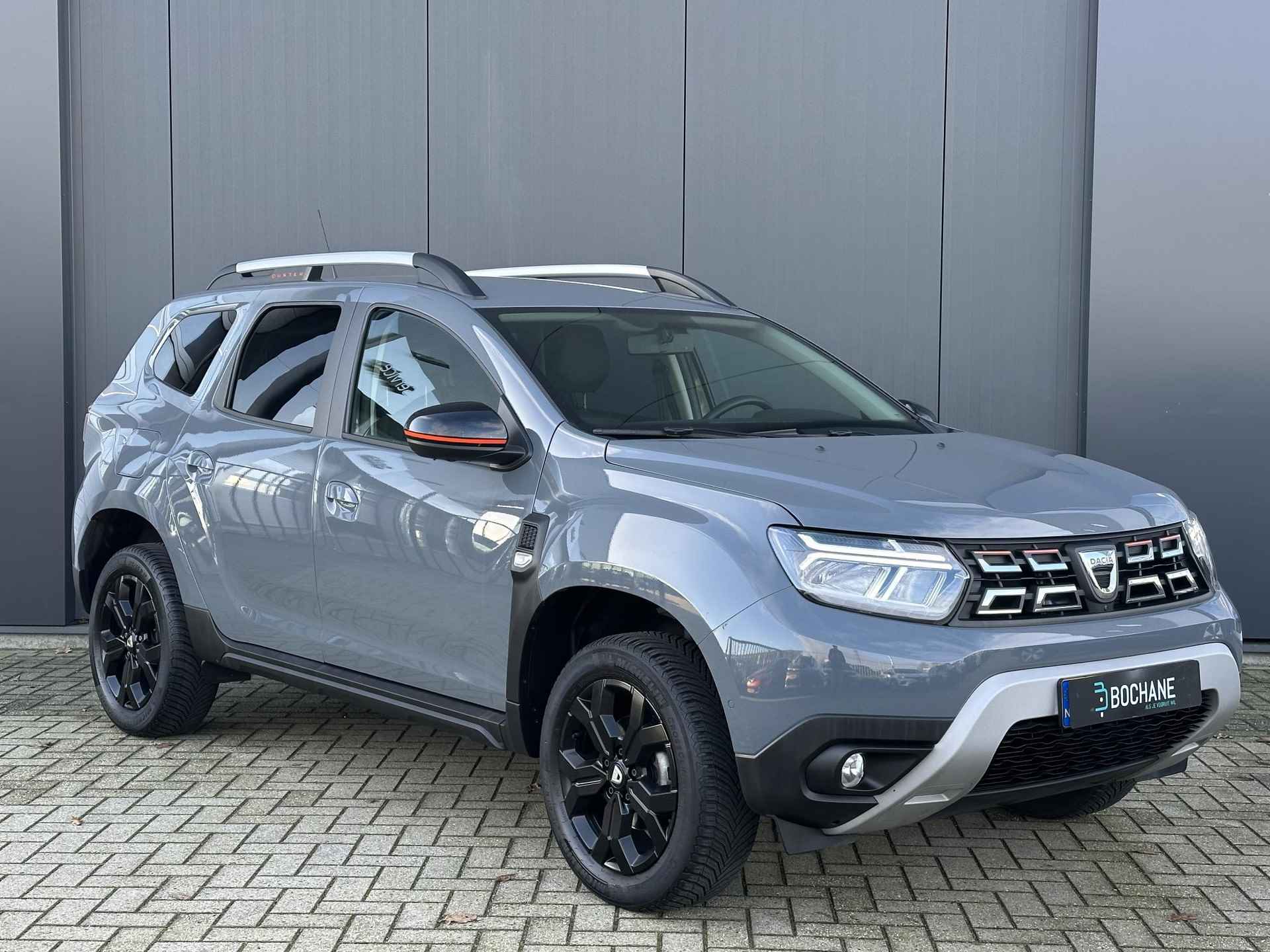 Dacia Duster 1.3 TCe Extreme |Stoelverwarming| Trekhaak| Achteruitrijcamera| - 3/39