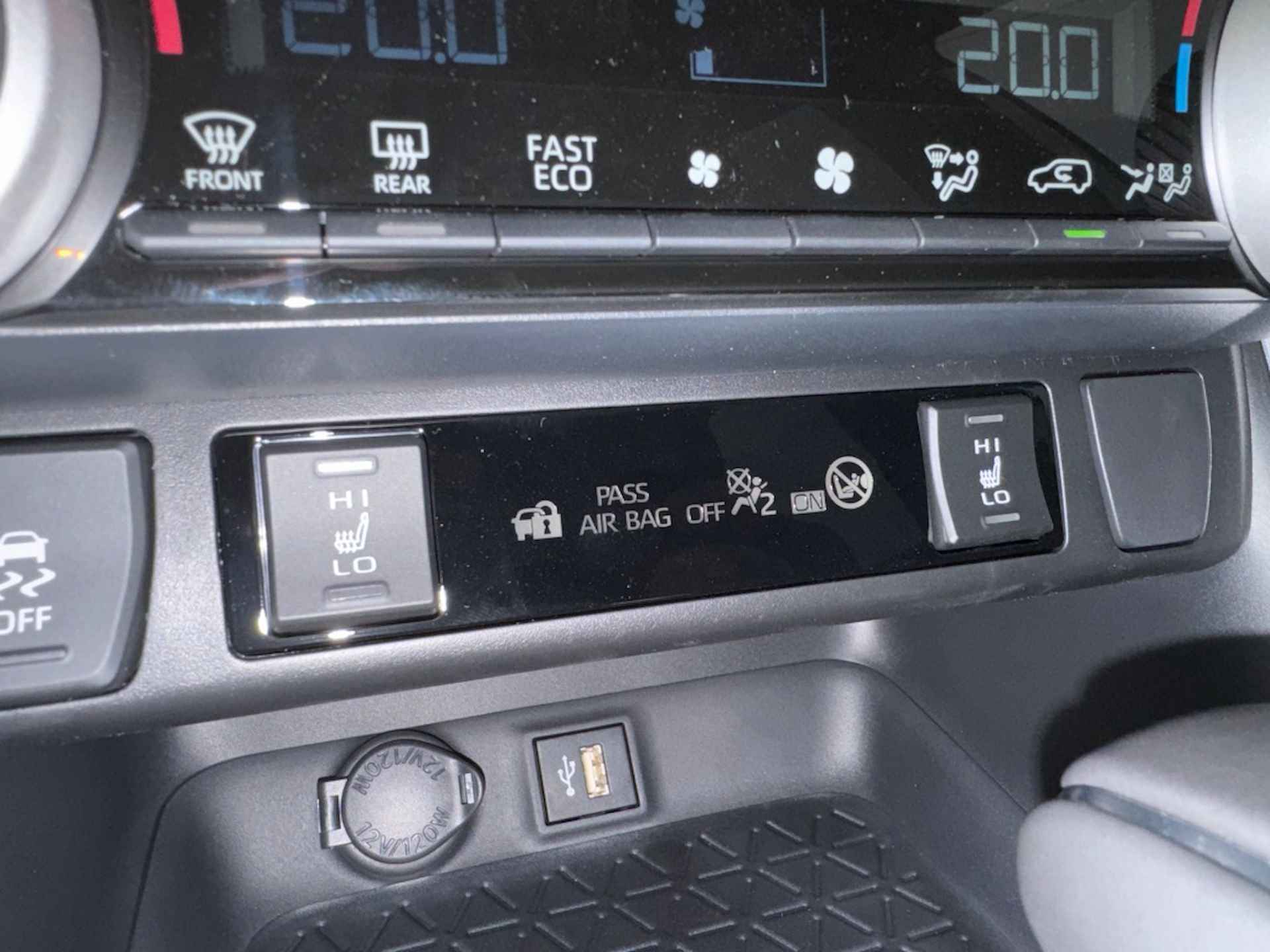 Suzuki Across 2.5 Plug-in Style - 28/39