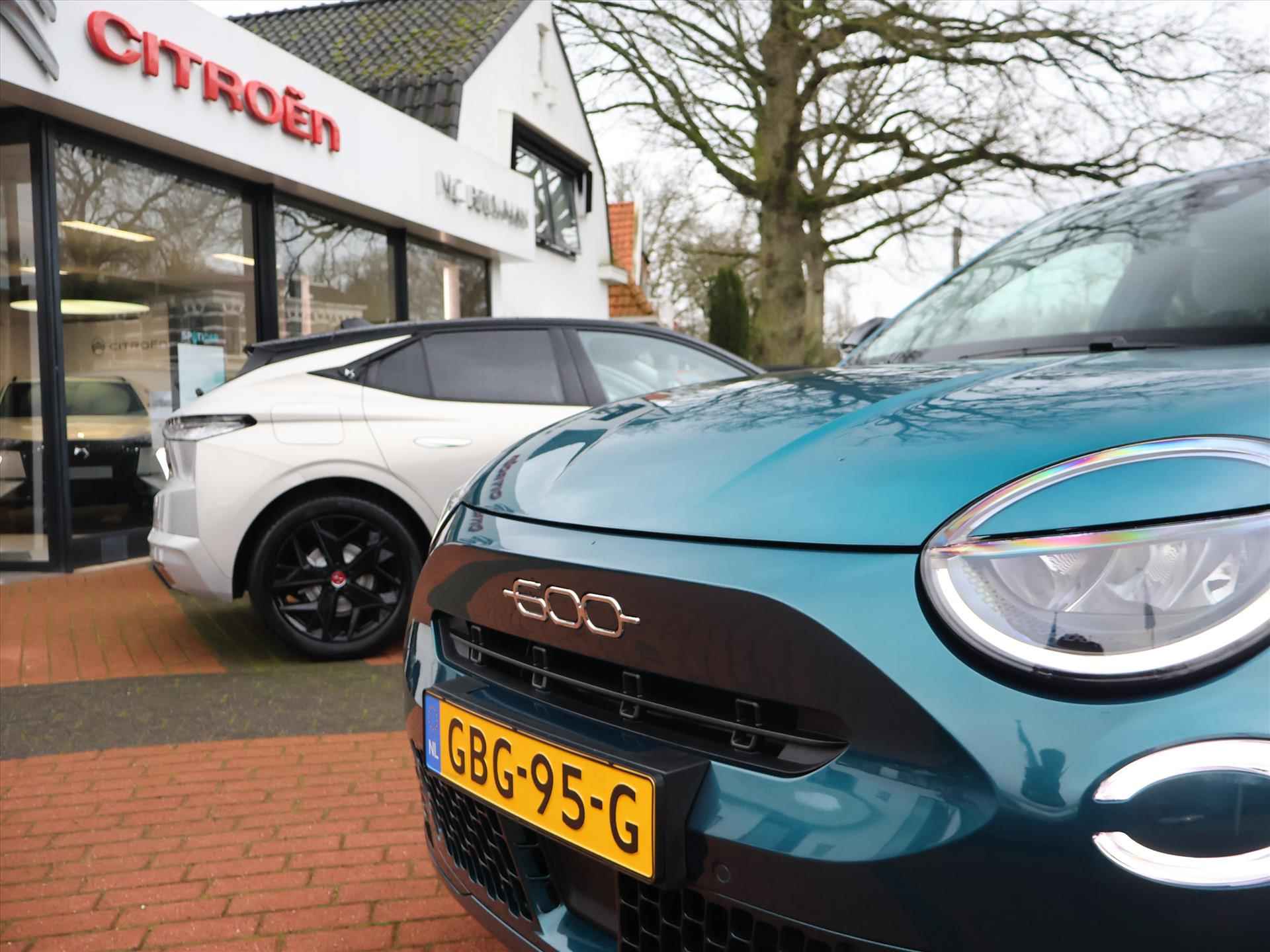 FIAT 600 Hybride 100PK Automaat6 La Prima, Rijklaarprijs | Keyless Entry | Camera | Navigatie | Apple Carplay | Stoelverwarming - 52/72