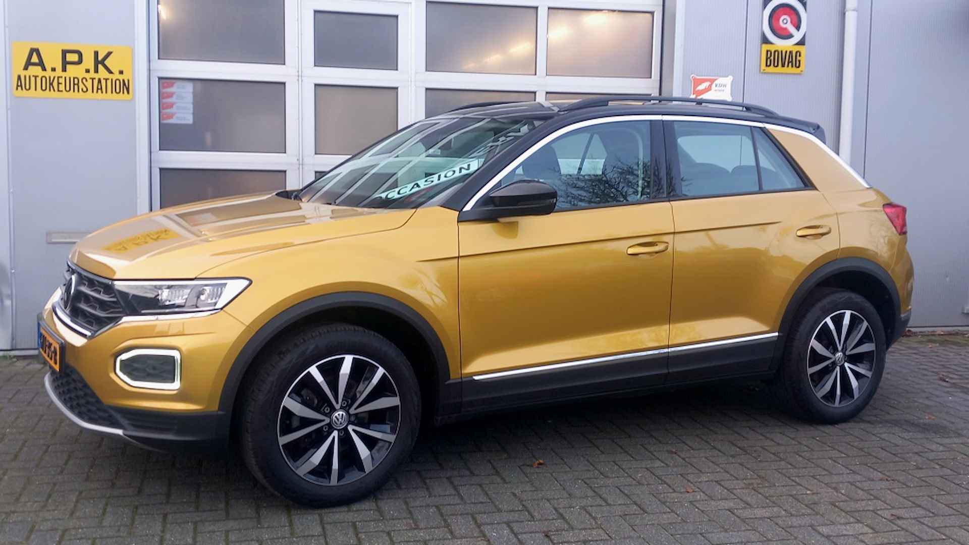 Volkswagen T-Roc 1.0 TSI Style Bns*navi*virtuel*led*camera*pano*keyless* - 2/36