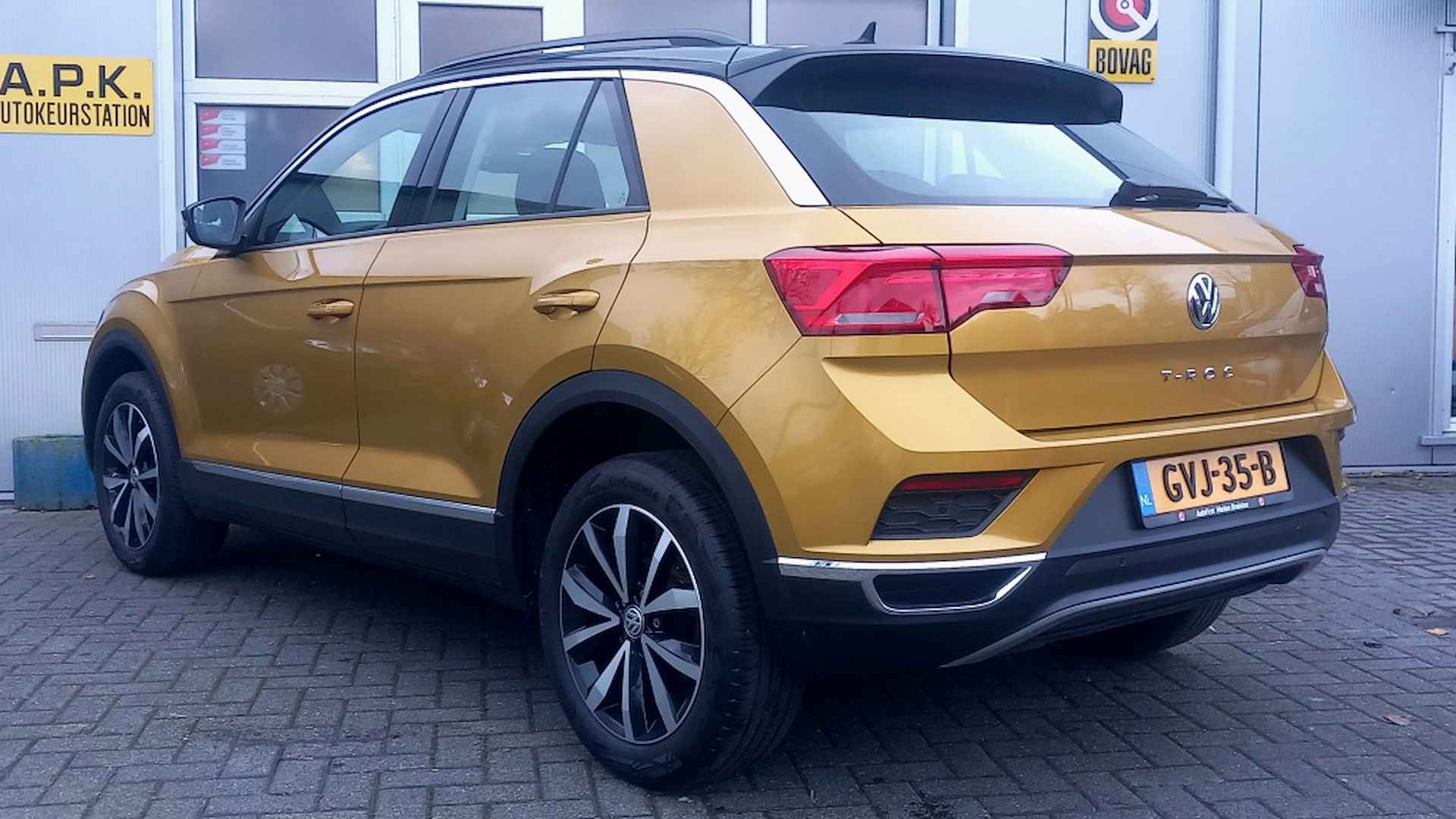 Volkswagen T-Roc 1.0 TSI Style Bns*navi*virtuel*led*camera*pano*keyless* - 5/36