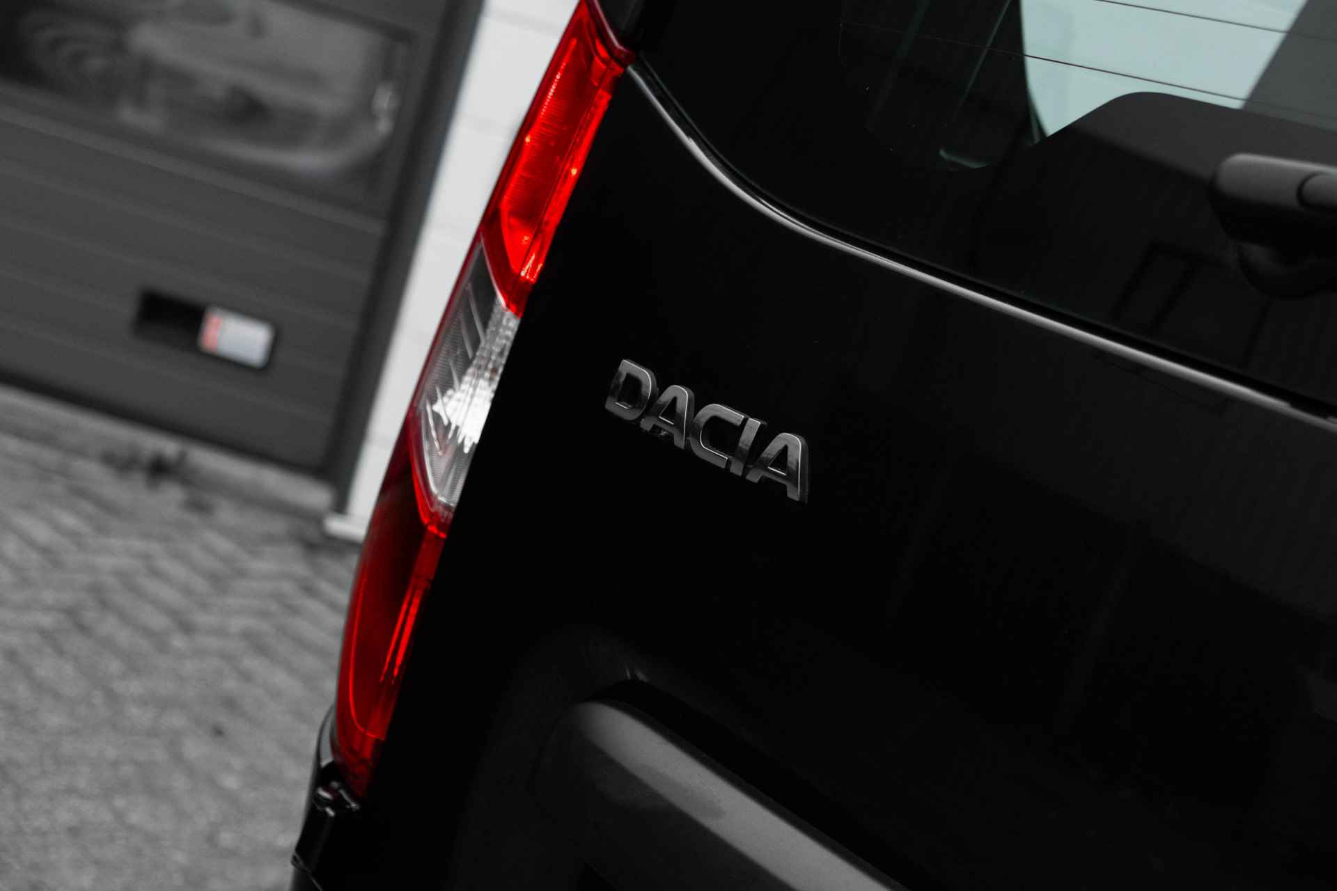 Dacia Dokker TCe 130 PK Stepway | Camera achter | Stoelverwarming | Navigatie | Apple CarPlay en Android auto | incl. Bovag rijklaarpakket met 12 maanden garantie - 24/49