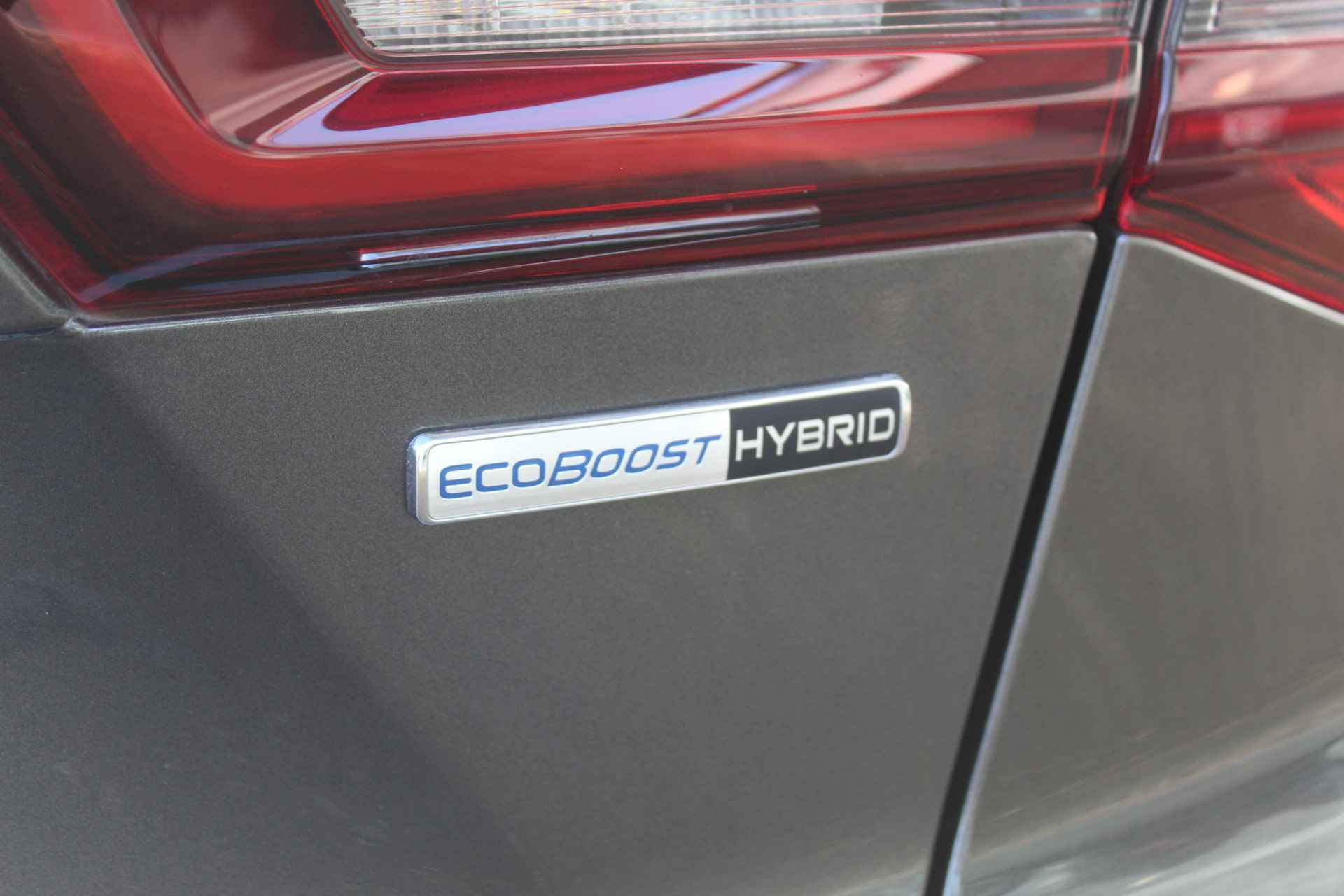 Ford Focus 1.0-125pk EcoBoost Mild-Hybrid ST Line X. Fabrieksgarantie t/m 08-03-2027 ! SYNC 4, Volautm. airco dual, lane- en side assist, pdc v+a, metallic lak, adaptive cruise cntrl, stoel-, stuur- en voorraam verwarming, B&O soundsystem, navigatie, telefoonvoorb. etc., etc. - 41/54