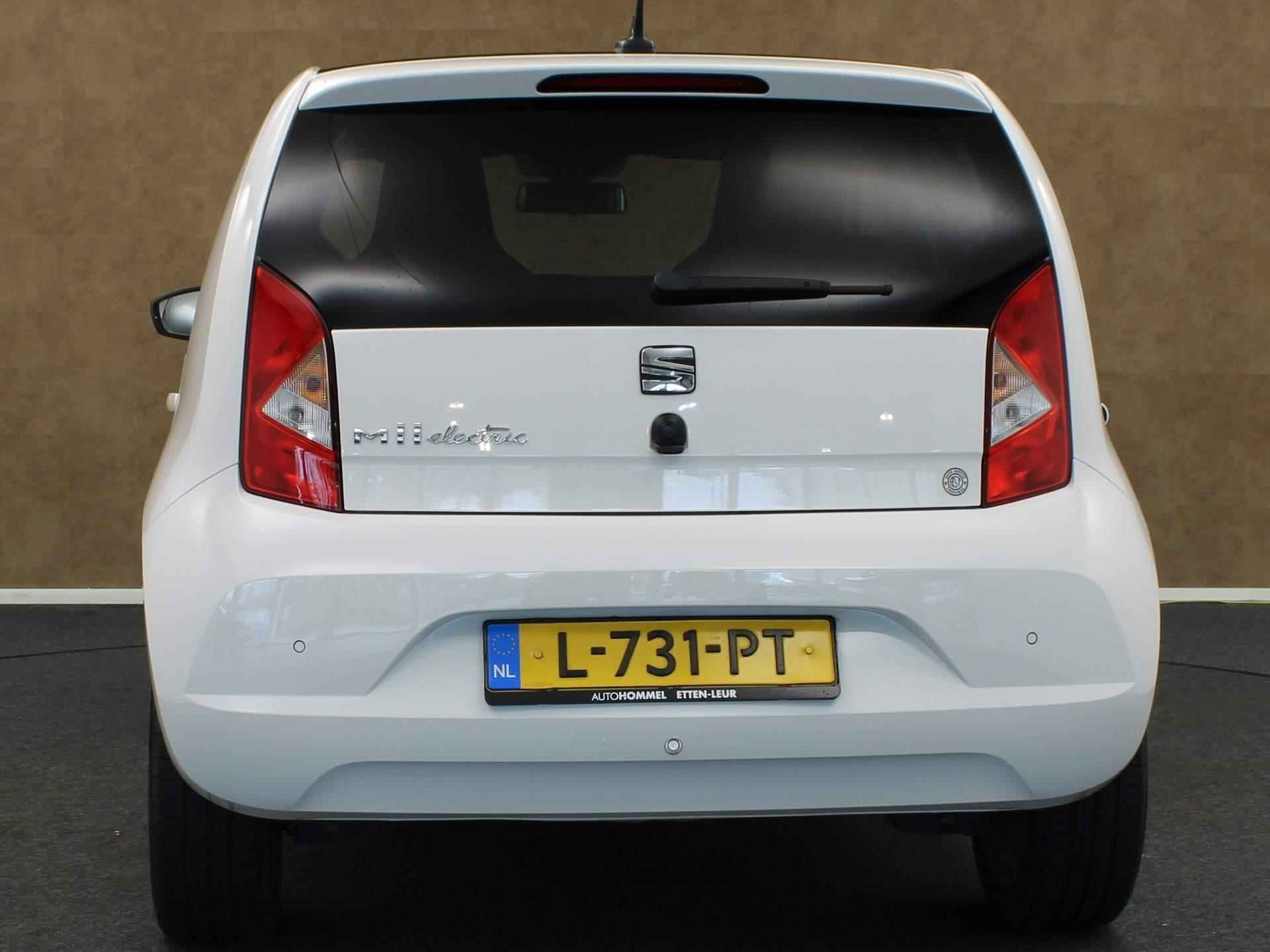 SEAT Mii Electric Electric Plus 61kW - CLIMATE CONTROL - 2000 EURO SUBSIDIE MOGELIJK - 16 INCH LICHT METALEN VELGEN - DONKER GETINTE RAMEN ACHTER - BLUETOOTH - PARKEERSENSOREN ACHTER - VOORSTOELEN VERWARMD - CRUISE CONTROL - 8/27