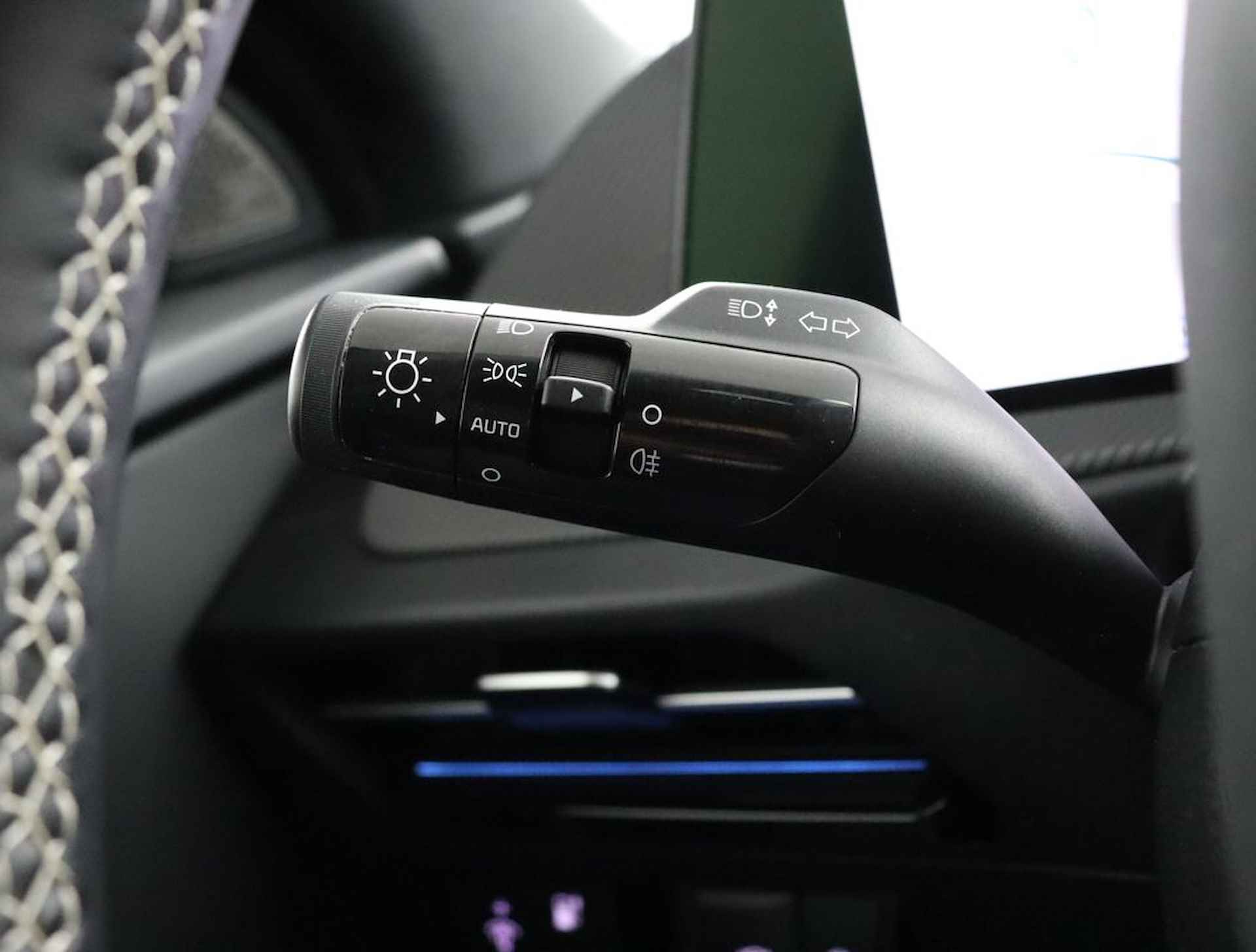 Kia Ev6 GT-Line 77.4 kWh - Elektrisch glazen schuif-/kanteldak - Apple Carplay/Android Auto - Fabrieksgarantie tot 05-2029 - 23/77