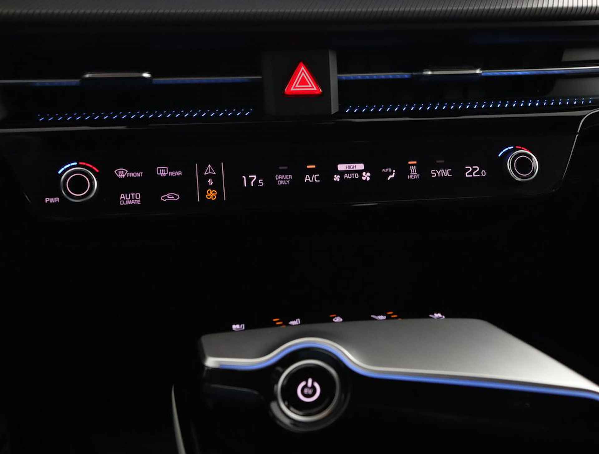 Kia Ev6 GT-Line 77.4 kWh - Elektrisch glazen schuif-/kanteldak - Apple Carplay/Android Auto - Fabrieksgarantie tot 05-2029 - 28/77