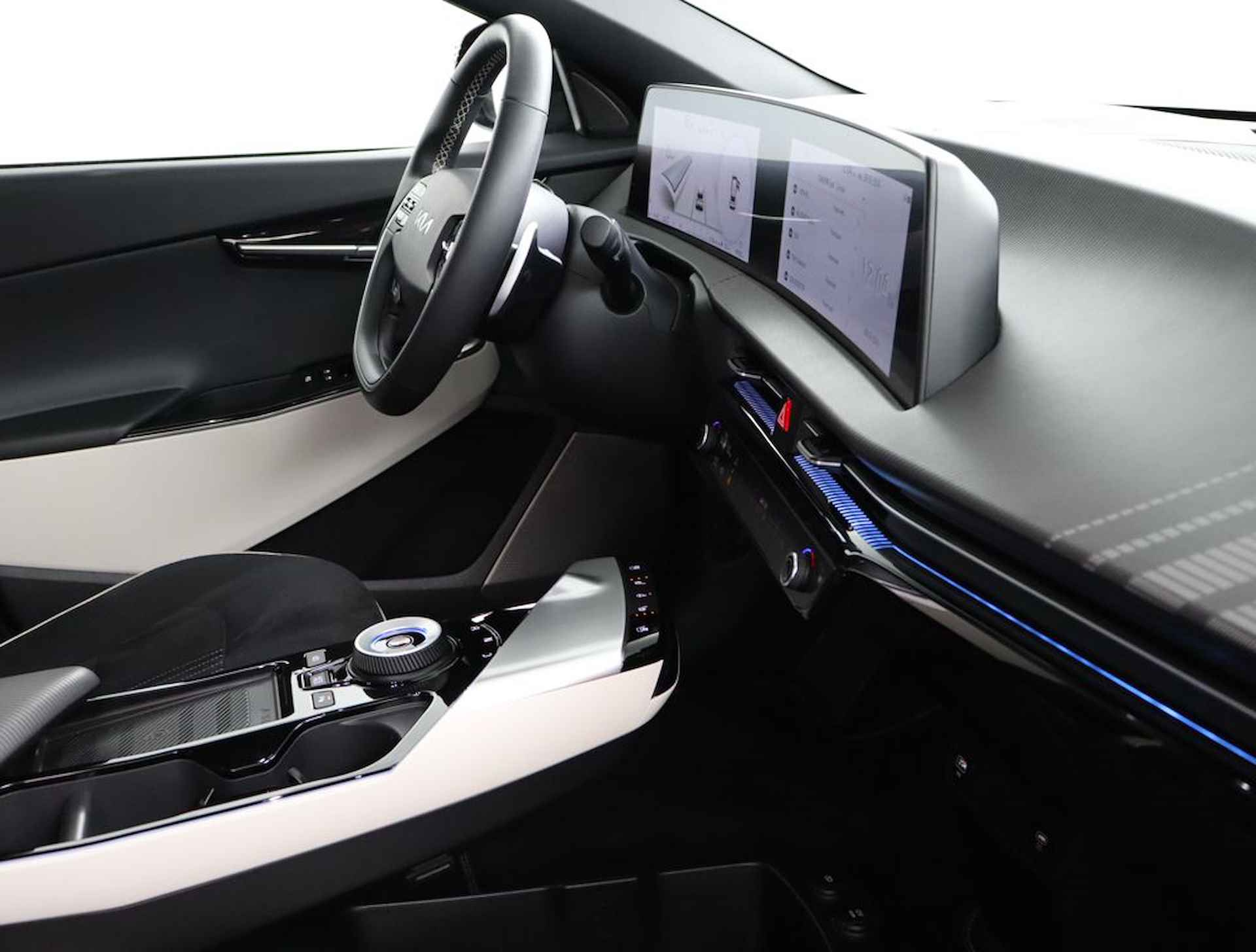 Kia Ev6 GT-Line 77.4 kWh - Elektrisch glazen schuif-/kanteldak - Apple Carplay/Android Auto - Fabrieksgarantie tot 05-2029 - 34/77