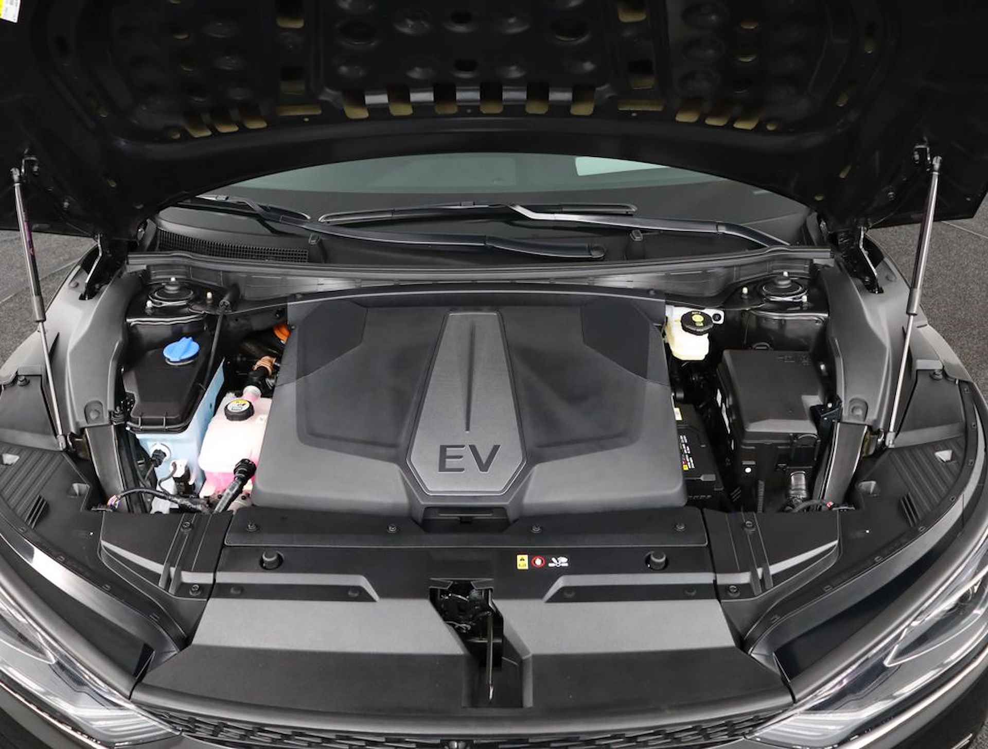 Kia Ev6 GT-Line 77.4 kWh - Elektrisch glazen schuif-/kanteldak - Apple Carplay/Android Auto - Fabrieksgarantie tot 05-2029 - 49/77