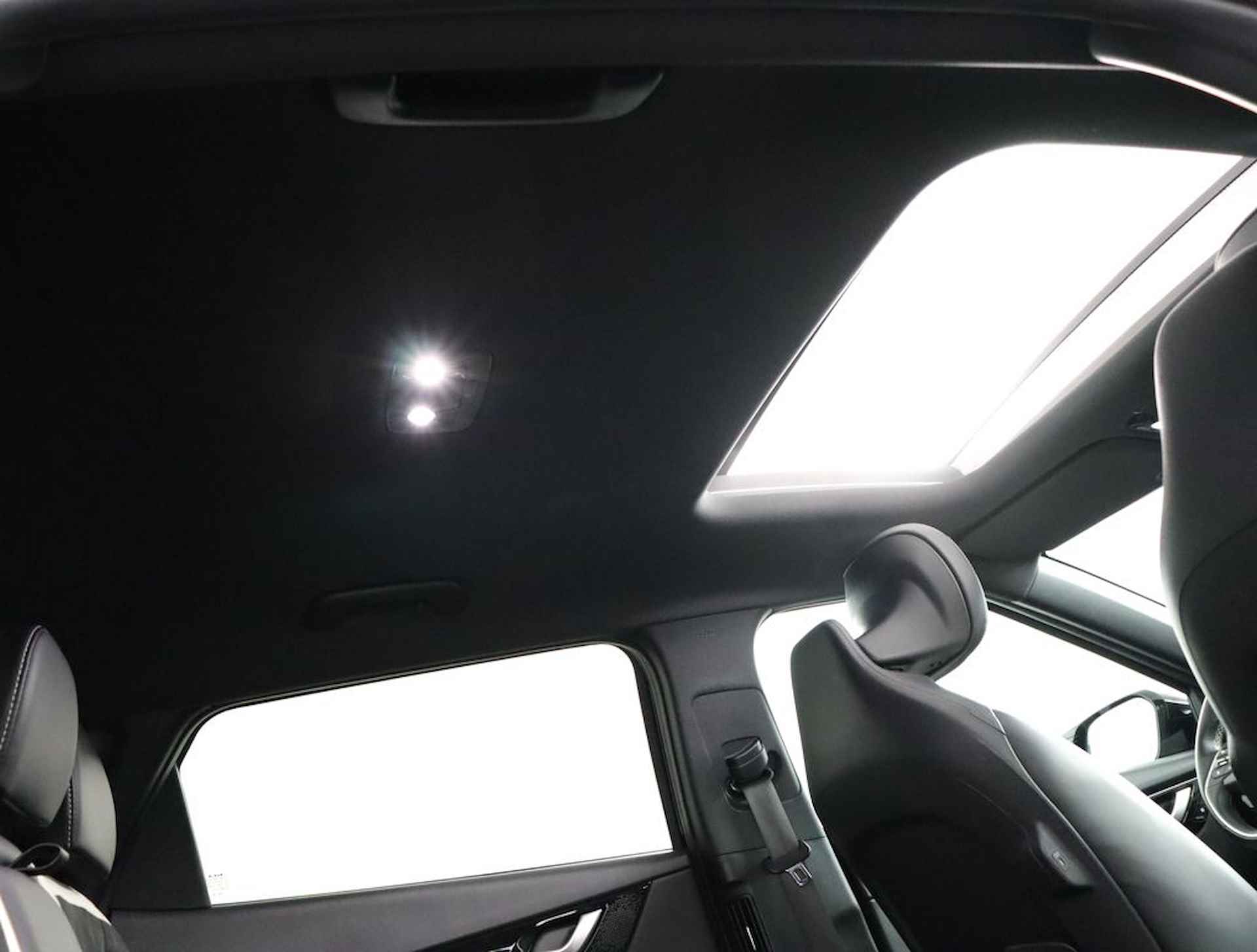 Kia Ev6 GT-Line 77.4 kWh - Elektrisch glazen schuif-/kanteldak - Apple Carplay/Android Auto - Fabrieksgarantie tot 05-2029 - 54/77