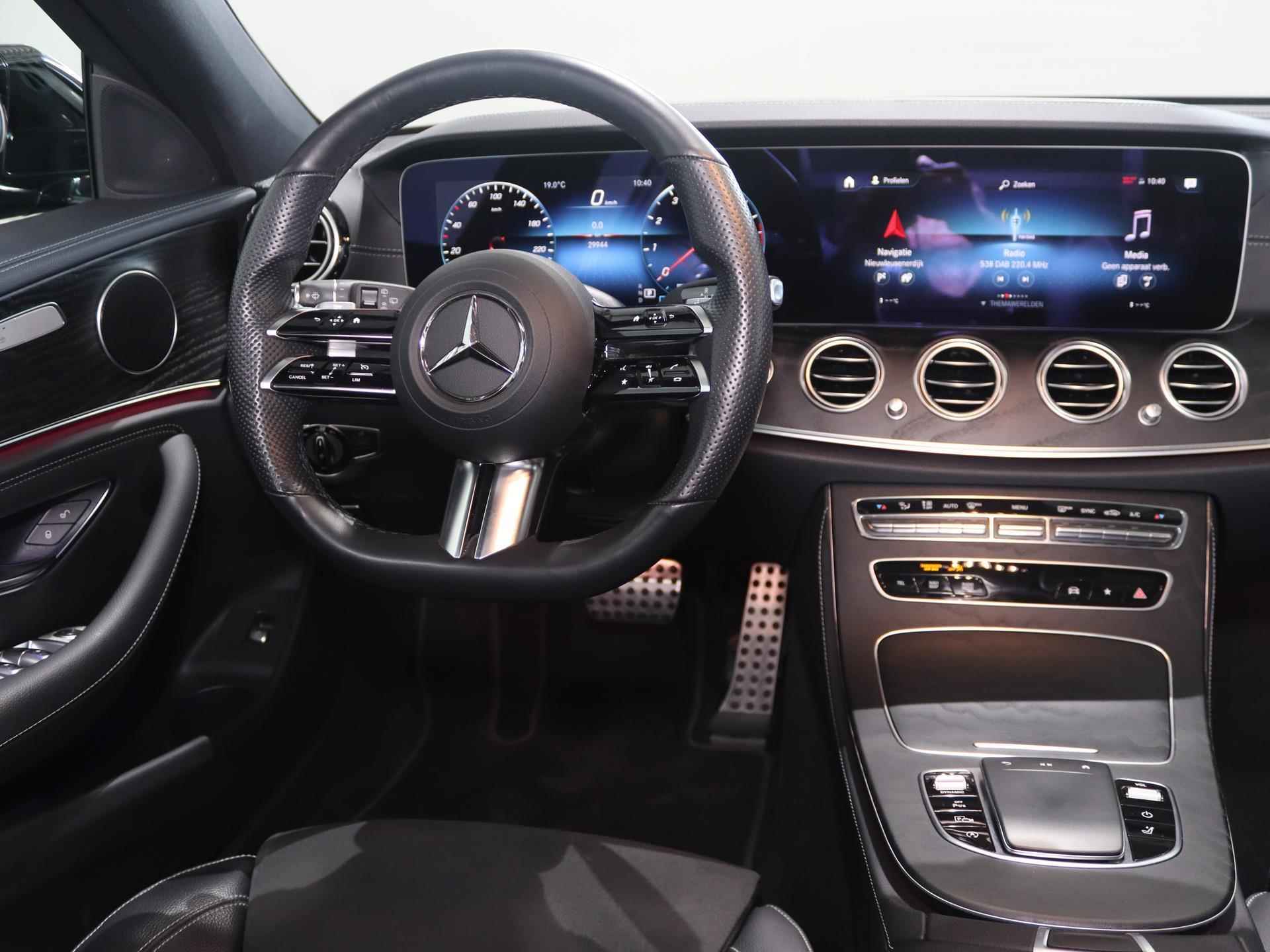 Mercedes-Benz E-klasse Estate 200 AMG Line | Panoramadak | Widescreen | Dodehoekassistent | Elektr. achterklep | Sfeerverlichting | Achteruitrijcamera - 10/25