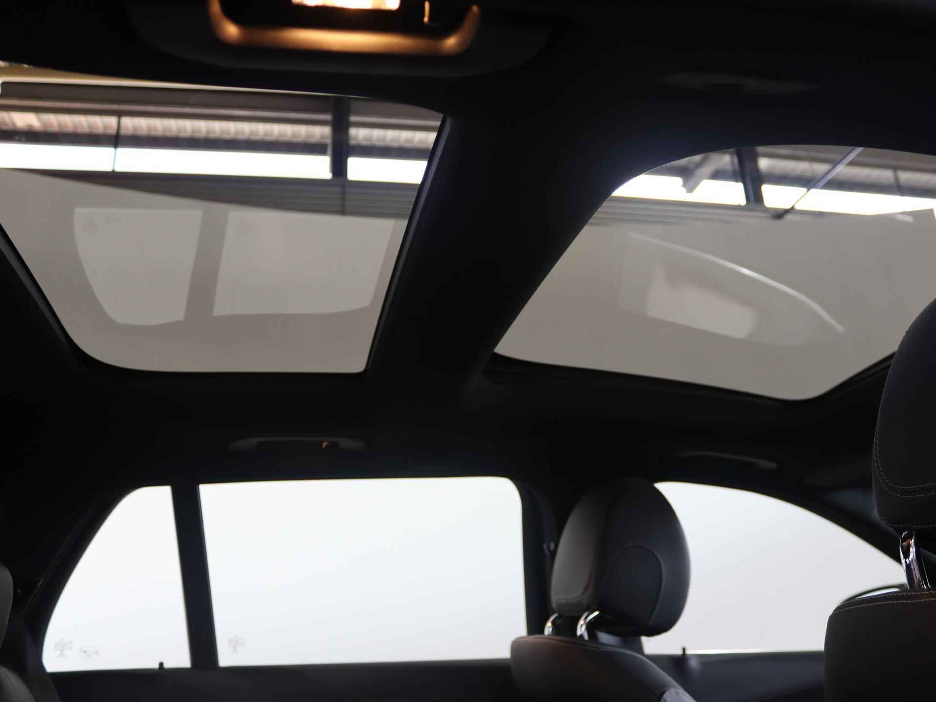 Mercedes-Benz E-klasse Estate 200 AMG Line | Panoramadak | Widescreen | Dodehoekassistent | Elektr. achterklep | Sfeerverlichting | Achteruitrijcamera - 11/25