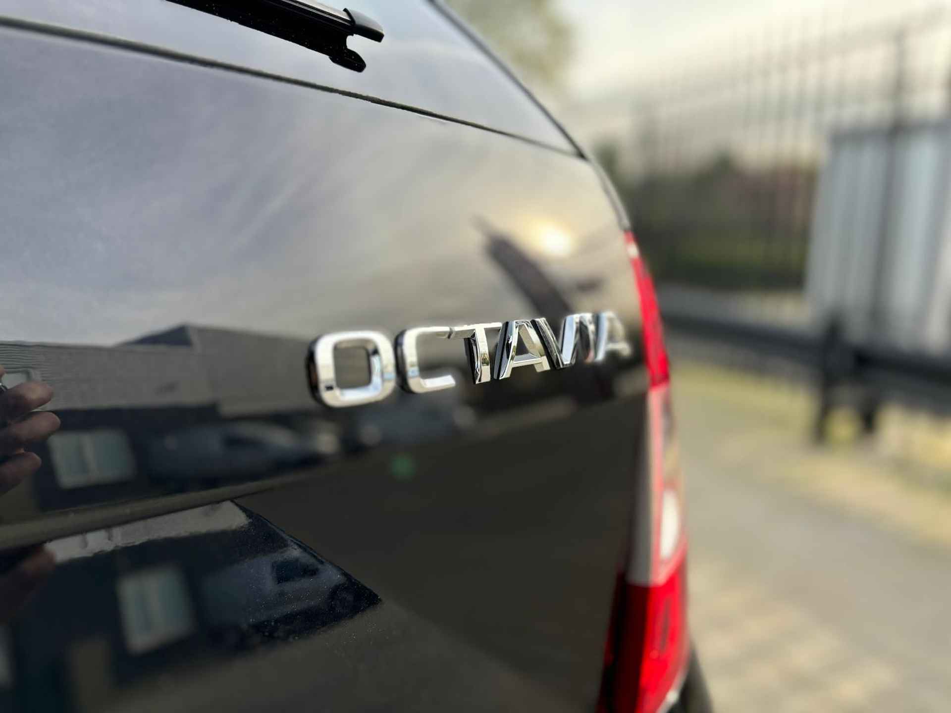 Škoda Octavia Combi 1.0 TSI Greentech Ambition Business - 15/38