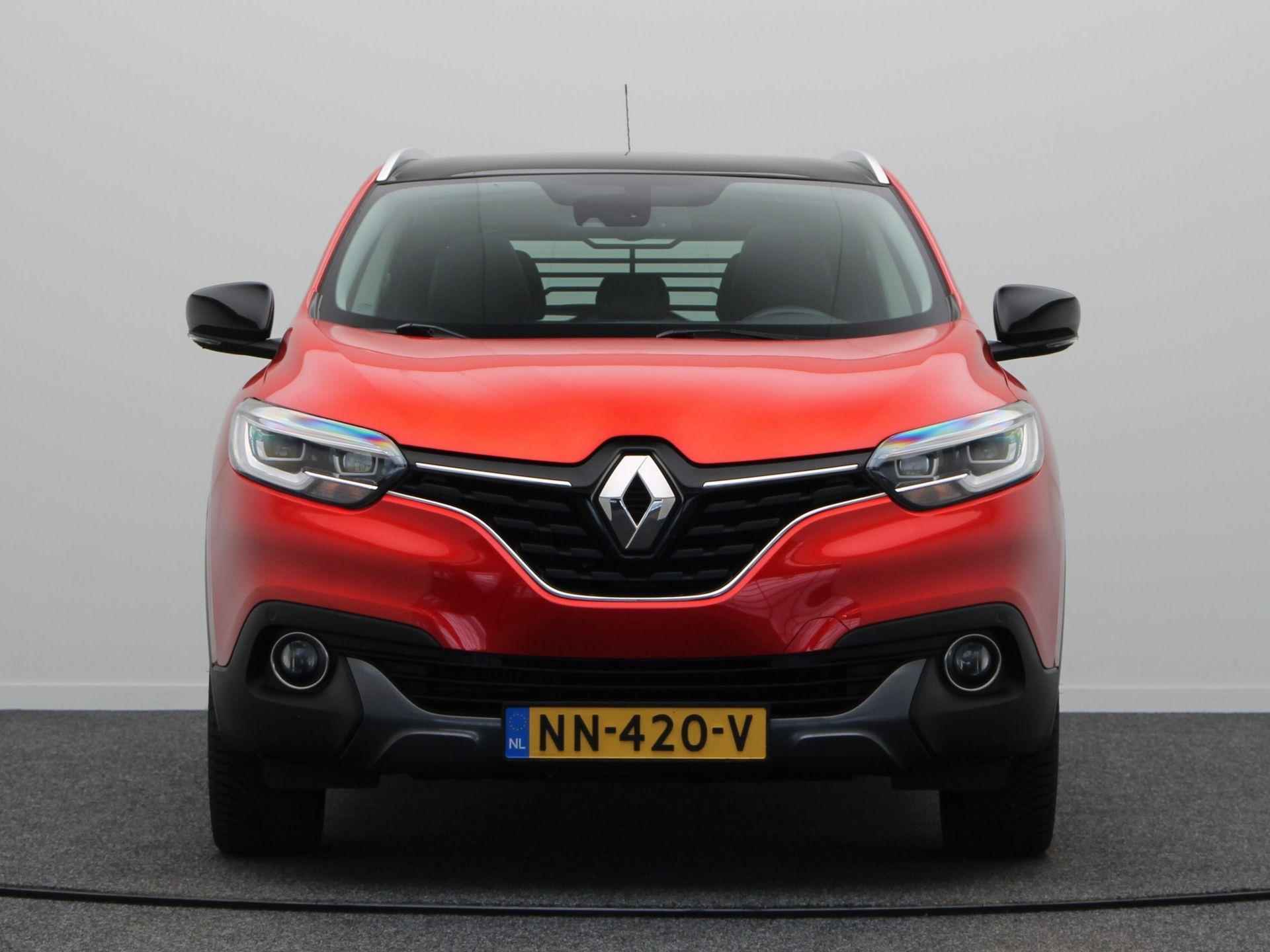 Renault Kadjar 130pk TCe Bose | Trekhaak | Panoramadak | Navigatie | Parkeersensoren voor en achter | - 5/52