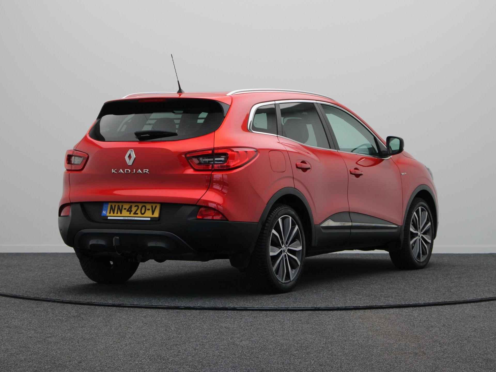 Renault Kadjar 130pk TCe Bose | Trekhaak | Panoramadak | Navigatie | Parkeersensoren voor en achter | - 10/52