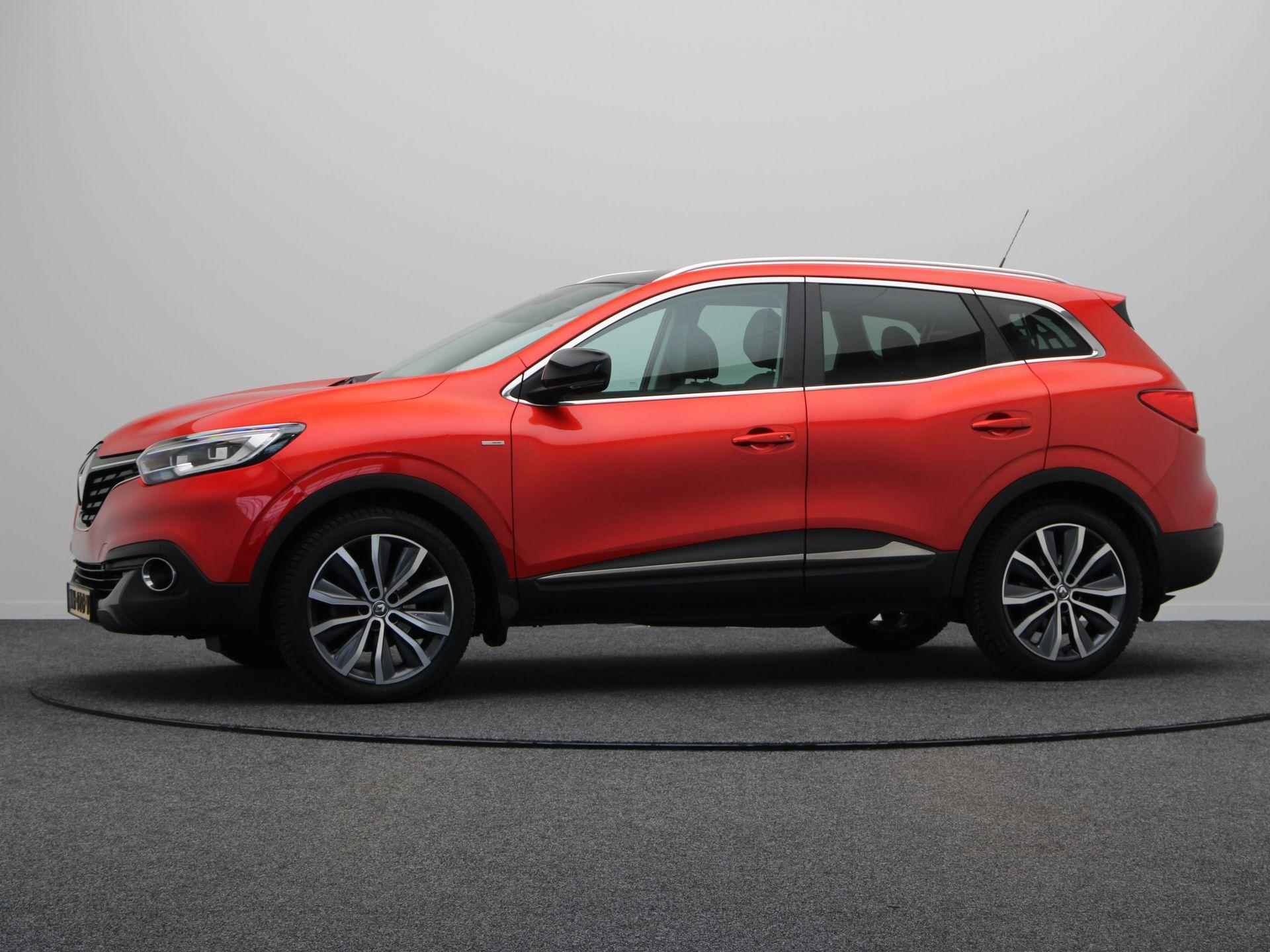 Renault Kadjar 130pk TCe Bose | Trekhaak | Panoramadak | Navigatie | Parkeersensoren voor en achter | - 11/52