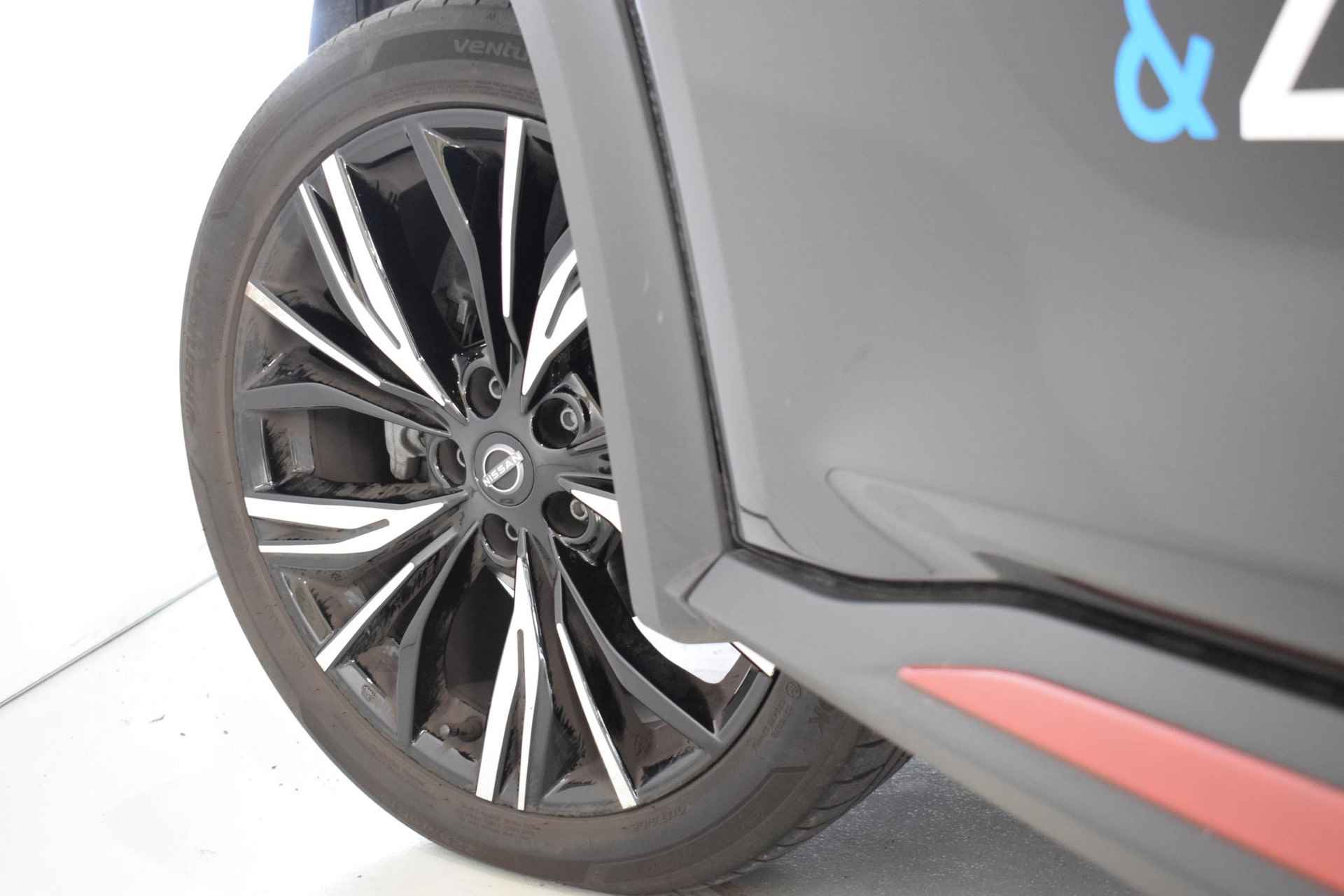 Nissan Juke 1.0 DIG-T N-Design | Achteruitrijcamera | Parkeersensoren | Bose audio | Cruise control | Navigatie | USB-aansluiting | Apple Carplay/Android auto | Lane keep assist | Keyless entry | Automatische regen/licht sensor | - 16/50